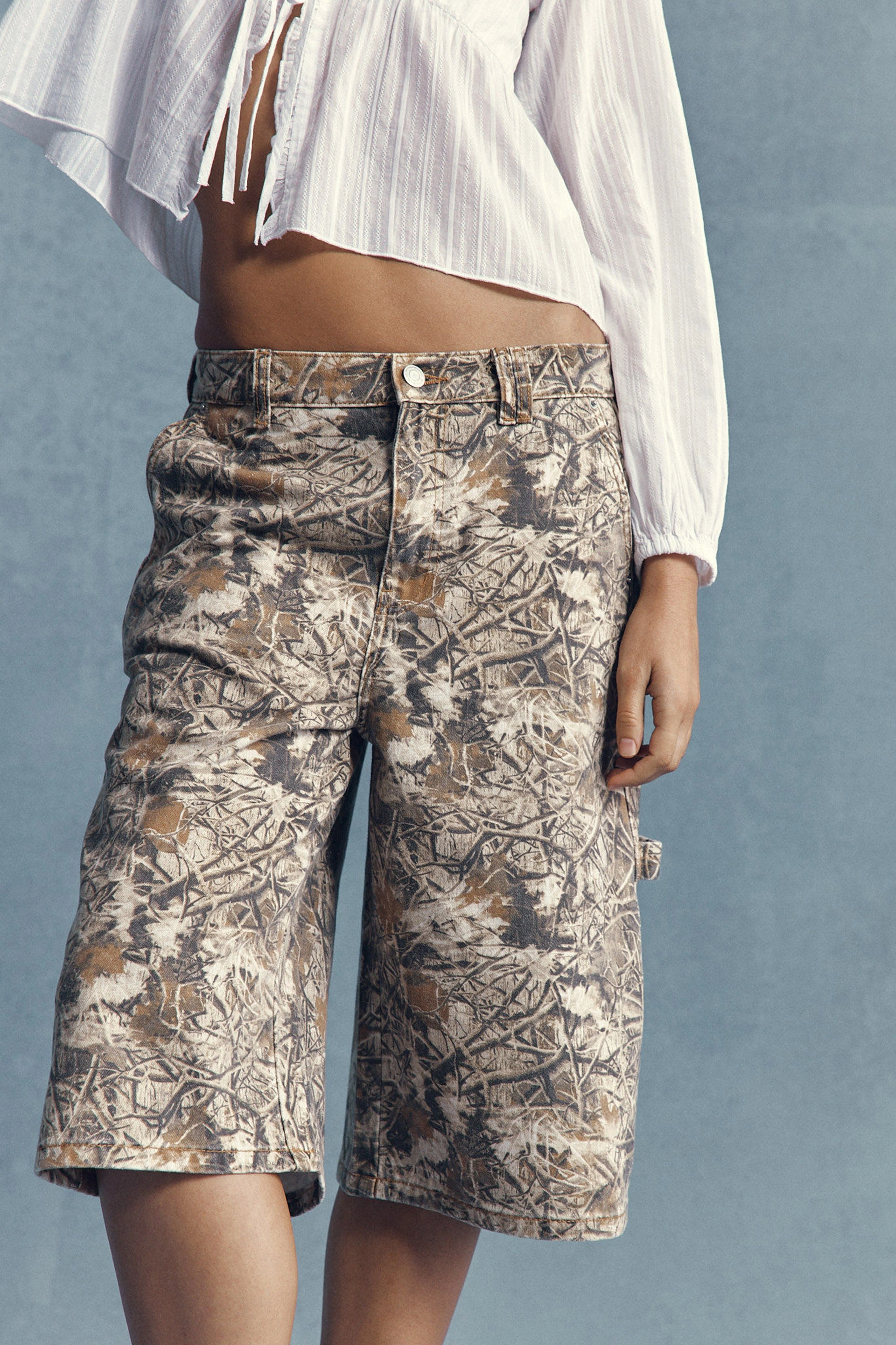 3244-91-baggy-denim-jort-camo-carpenter-1.jpg