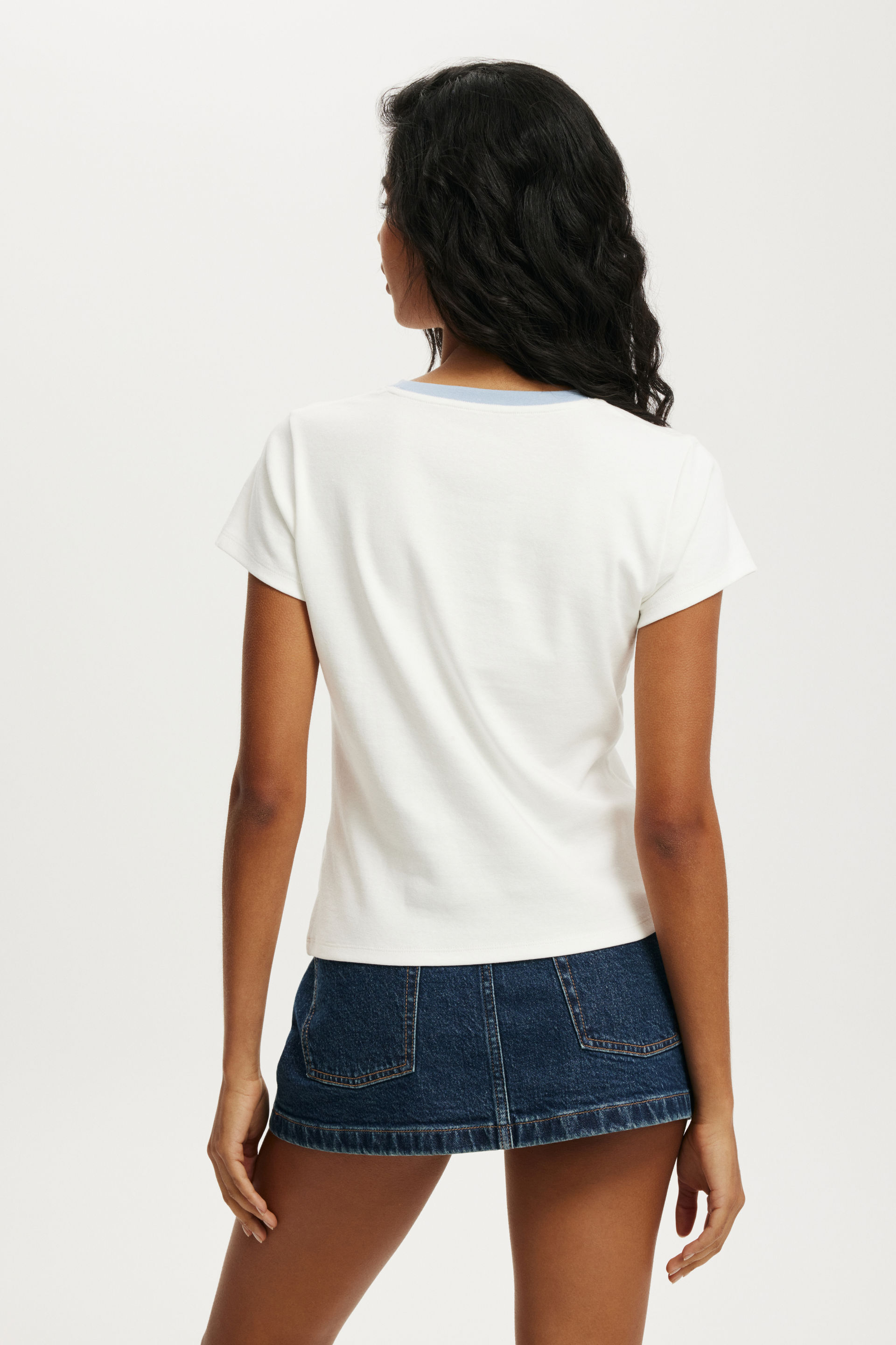 3352-lcn-baby-graphic-tee-lcn-br-waterhole-boarders-vintage-white-1.jpg