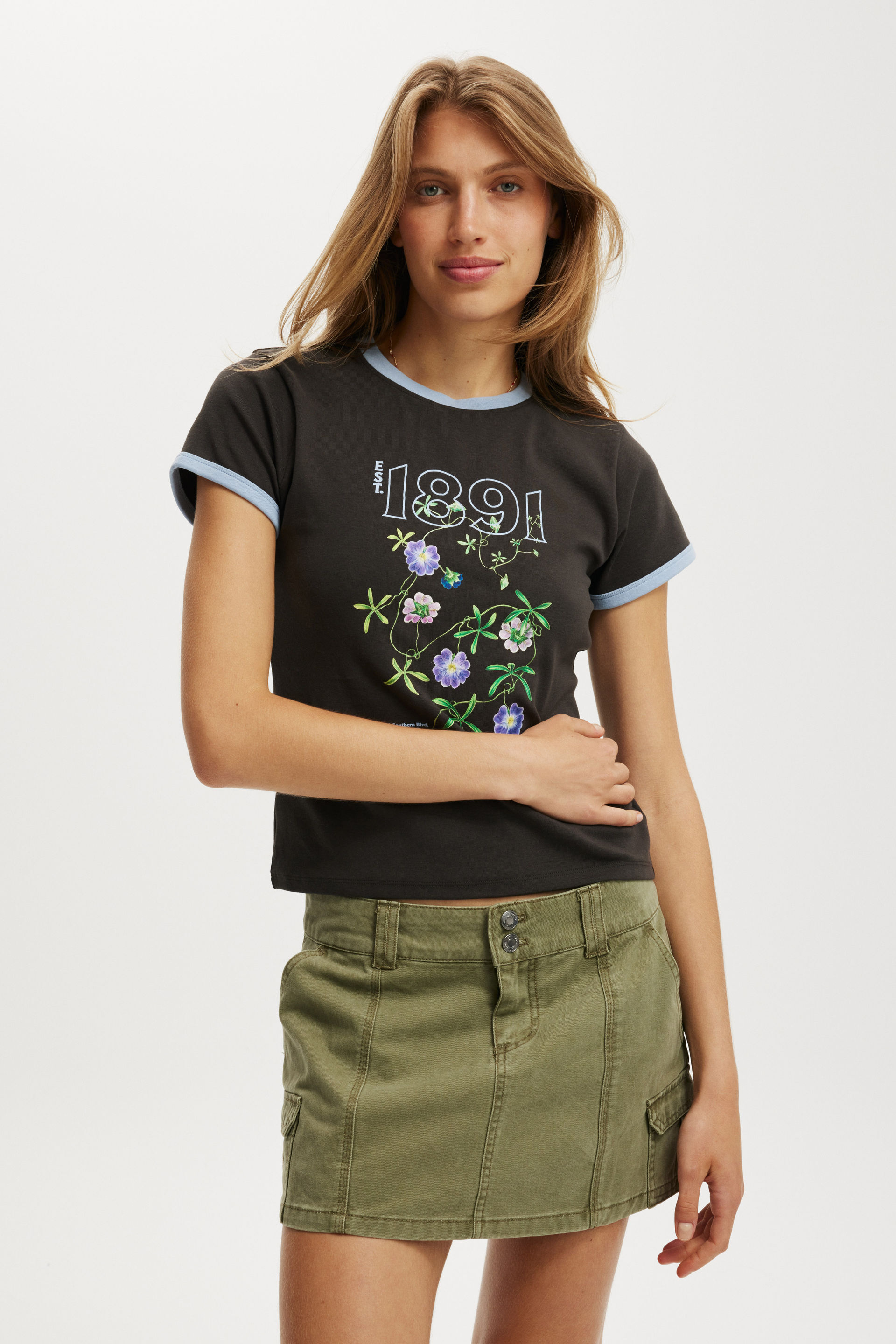 New York Botanical Garden Baby Graphic Tee lcn nybg purple flowers/ washed black