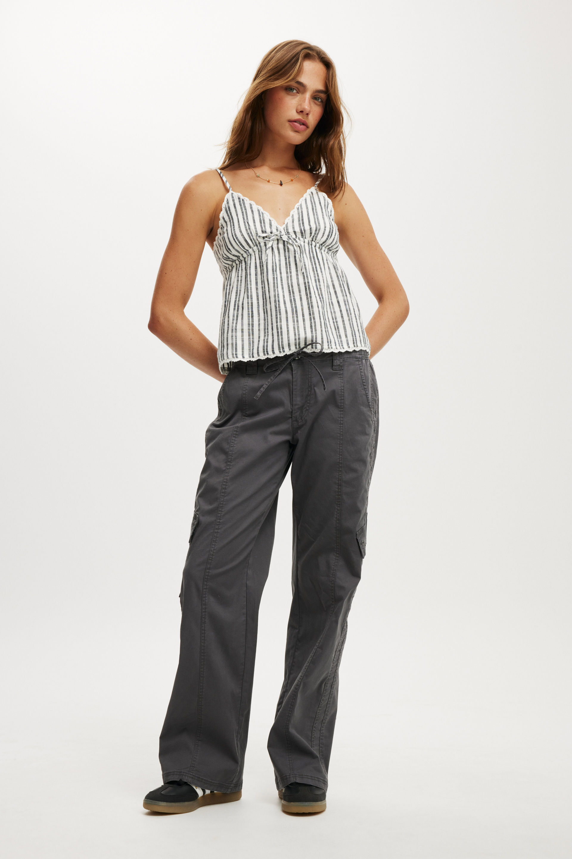 Low Rise Cargo Pant charcoal