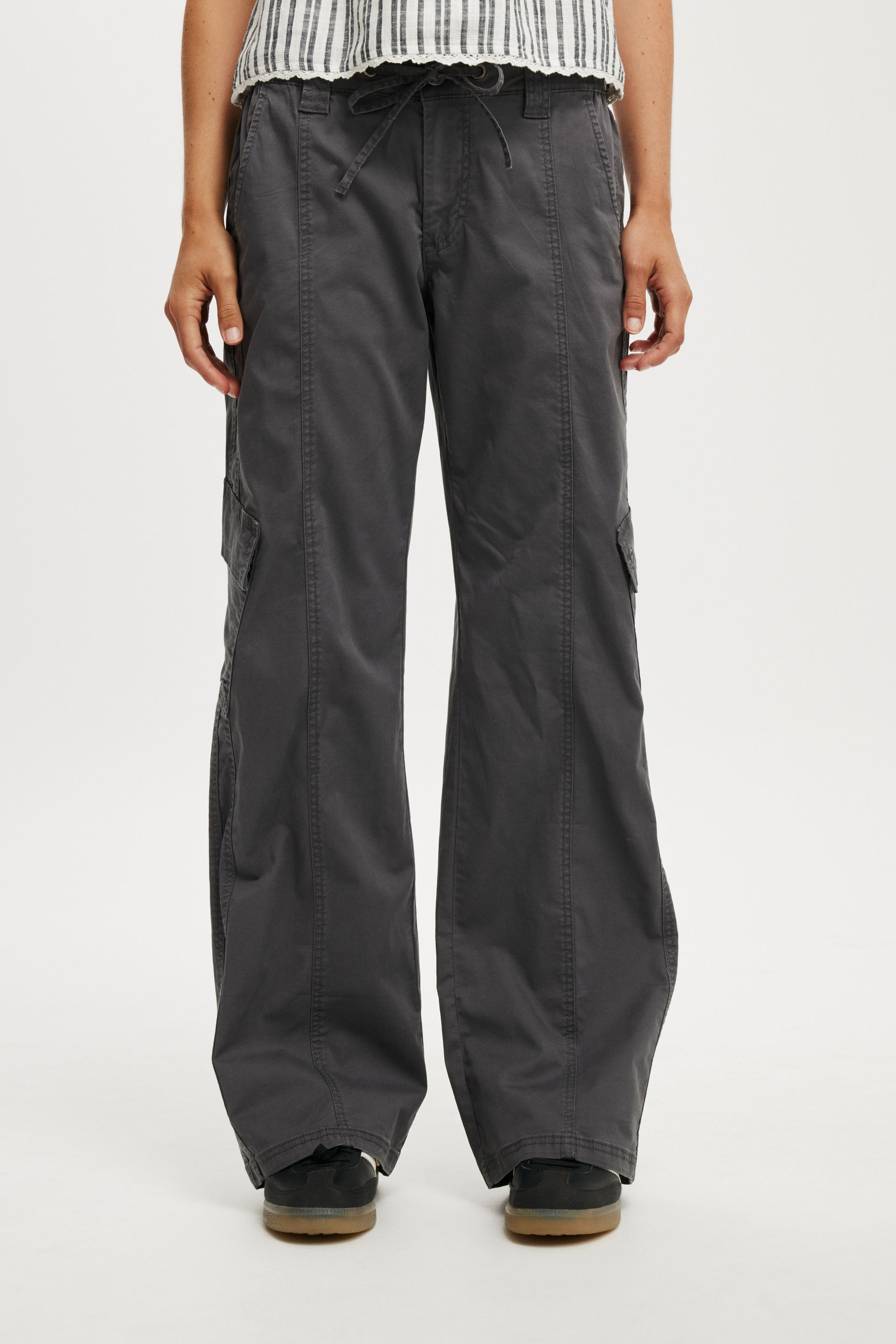 3649-low-rise-cargo-pant-charcoal-1.jpg