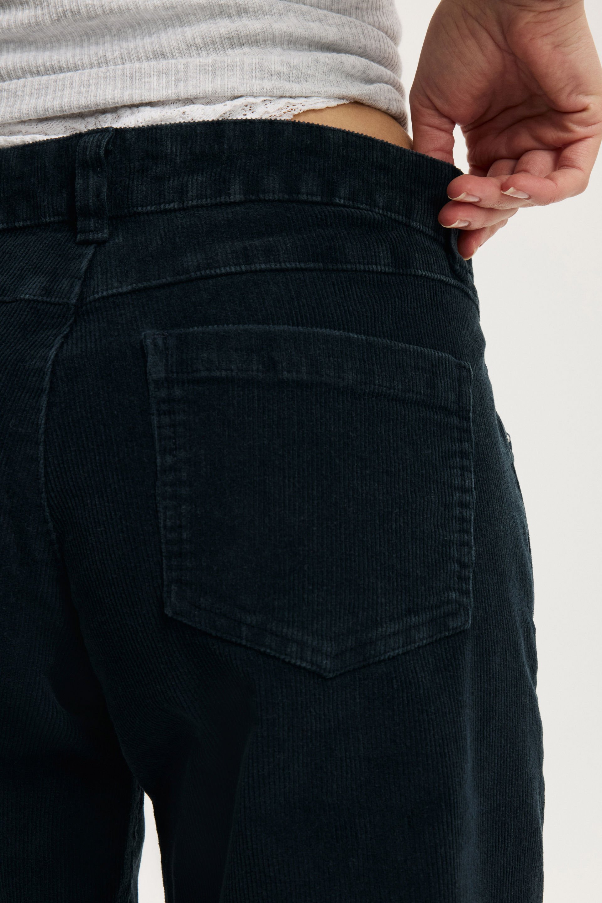 4269-low-rise-straight-cord-pant-washed-ink-navy-1.jpg