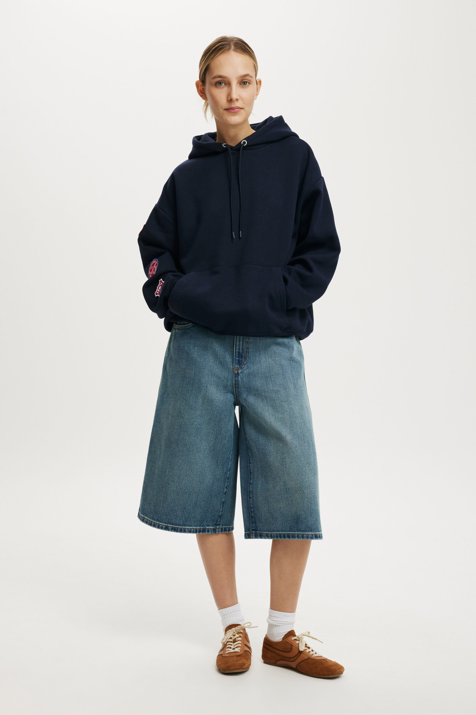 4461-premium-oversized-graphic-hoodie-roadtrip-on-route-to-total-eclipse-1.jpg
