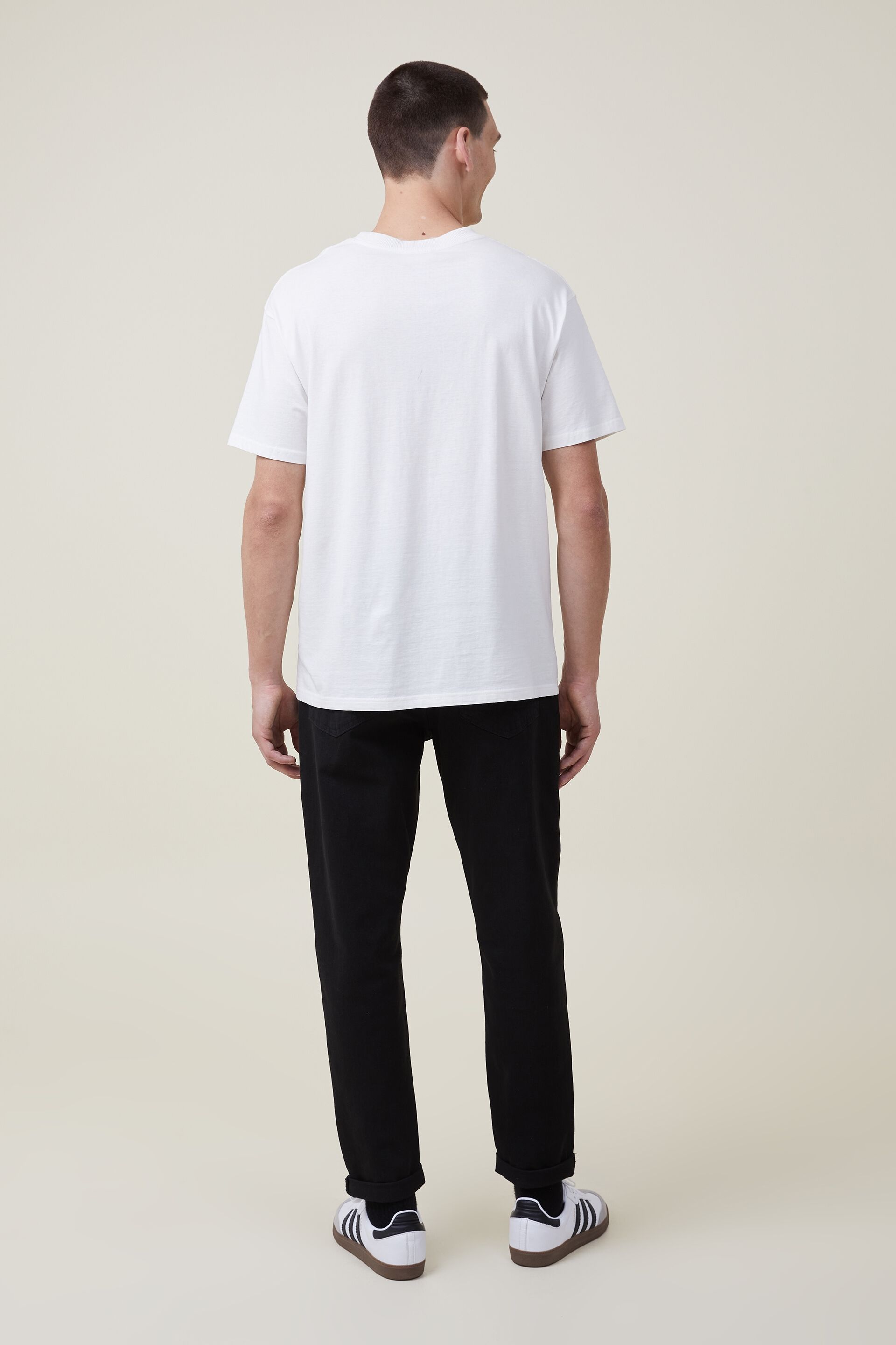 4911-relaxed-tapered-jean-new-black-1.jpg