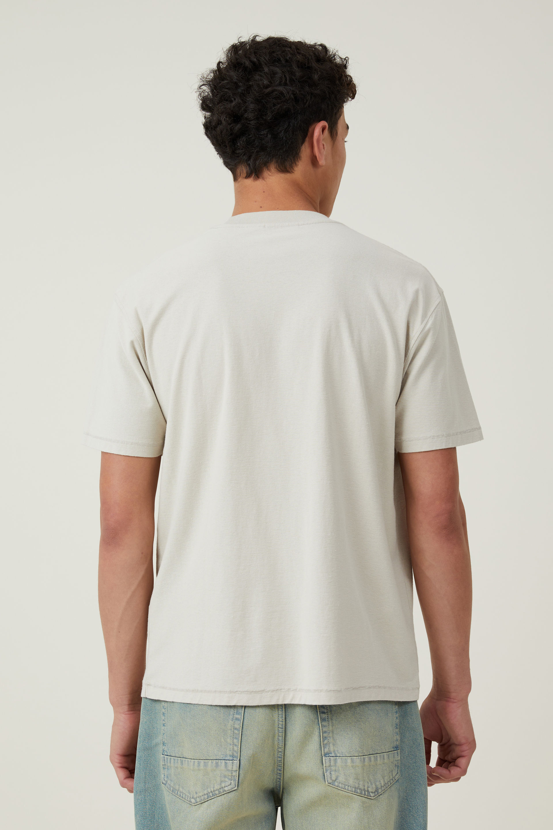 4923-ford-loose-fit-t-shirt-lcn-ford-ivory-boss-302-1.jpg