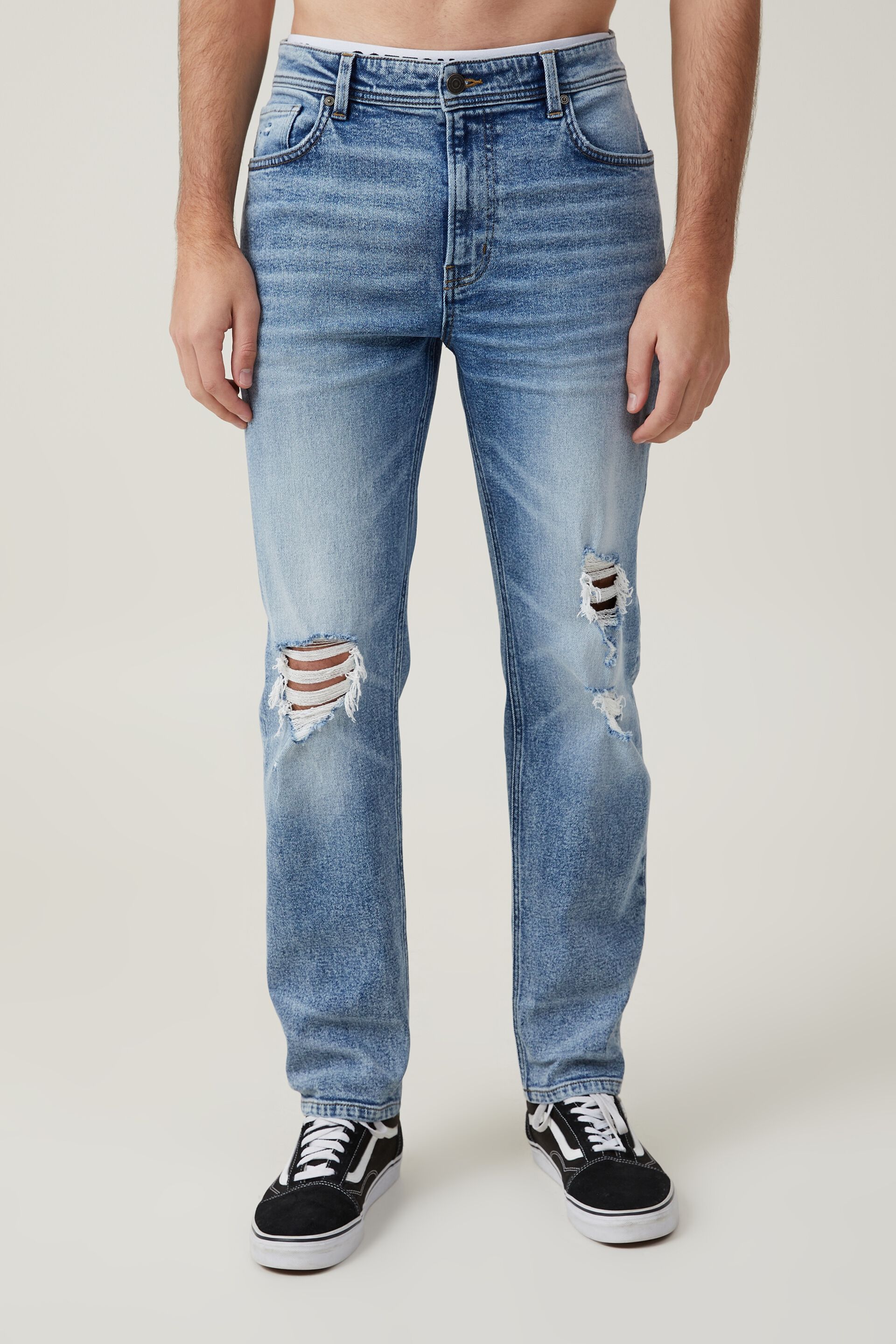 Slim Straight Jean west blue ripped