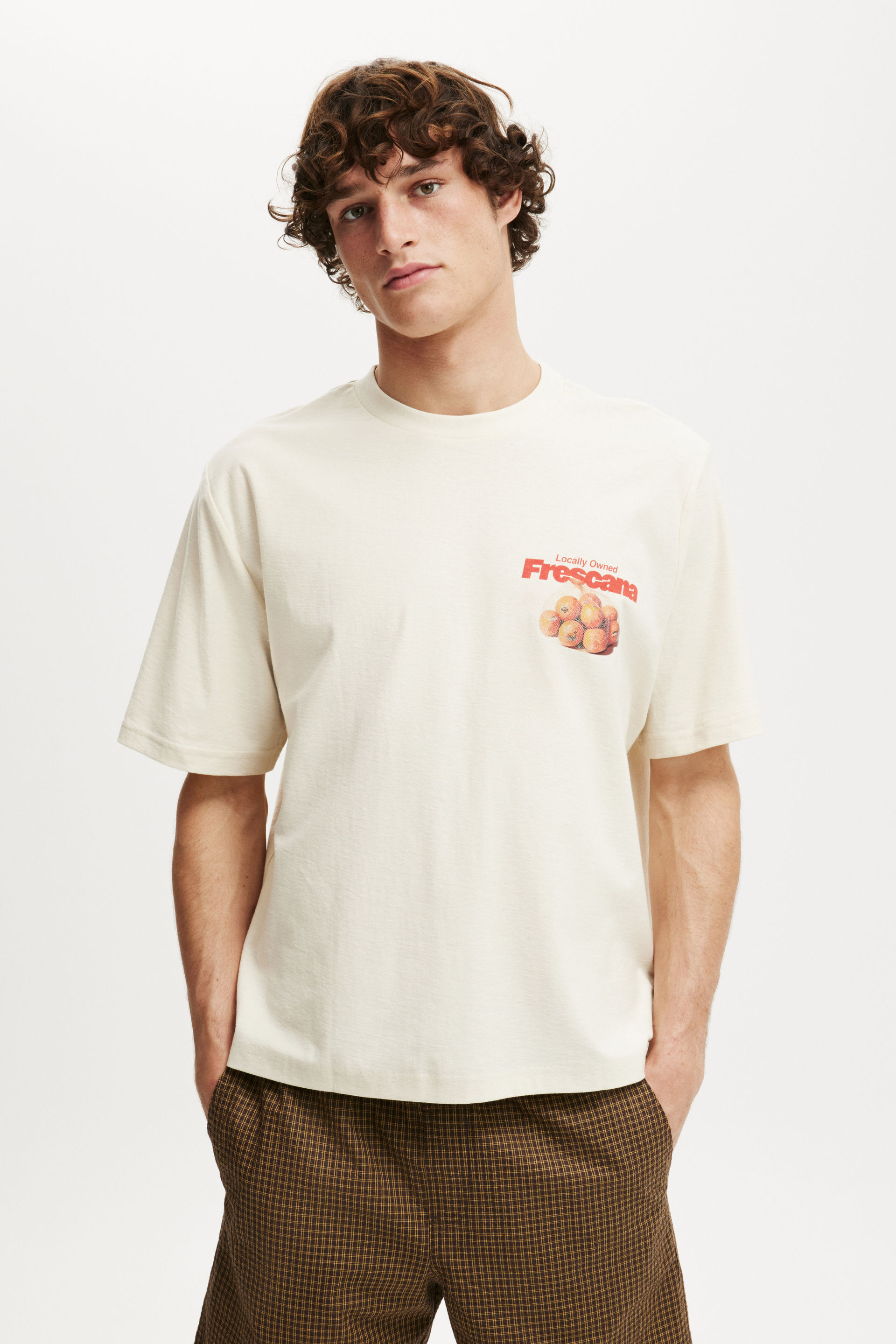 Cropped Fit Graphic T-Shirt creampuff/mandarin bag