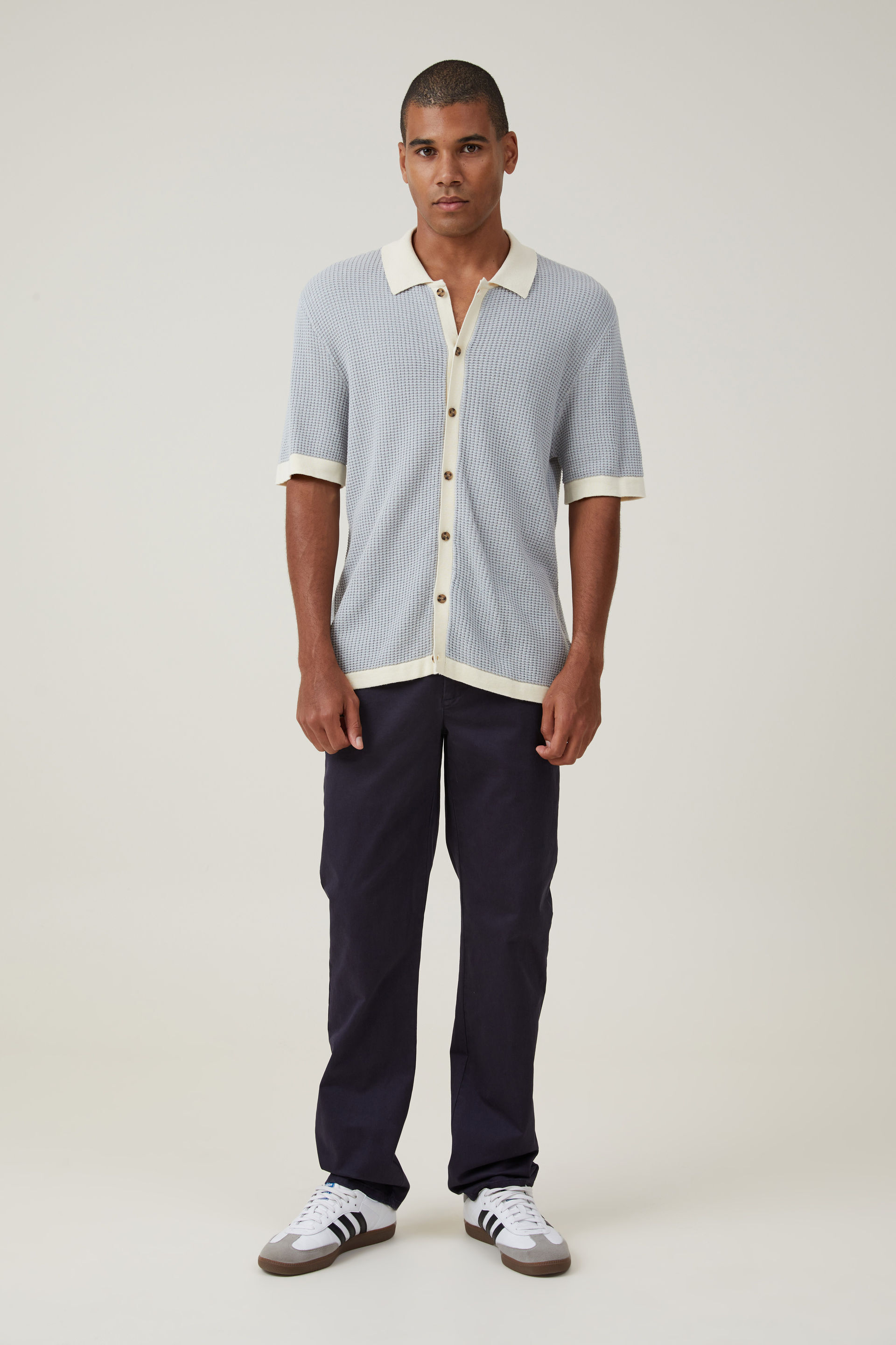 5625-regular-straight-chino-navy-1.jpg