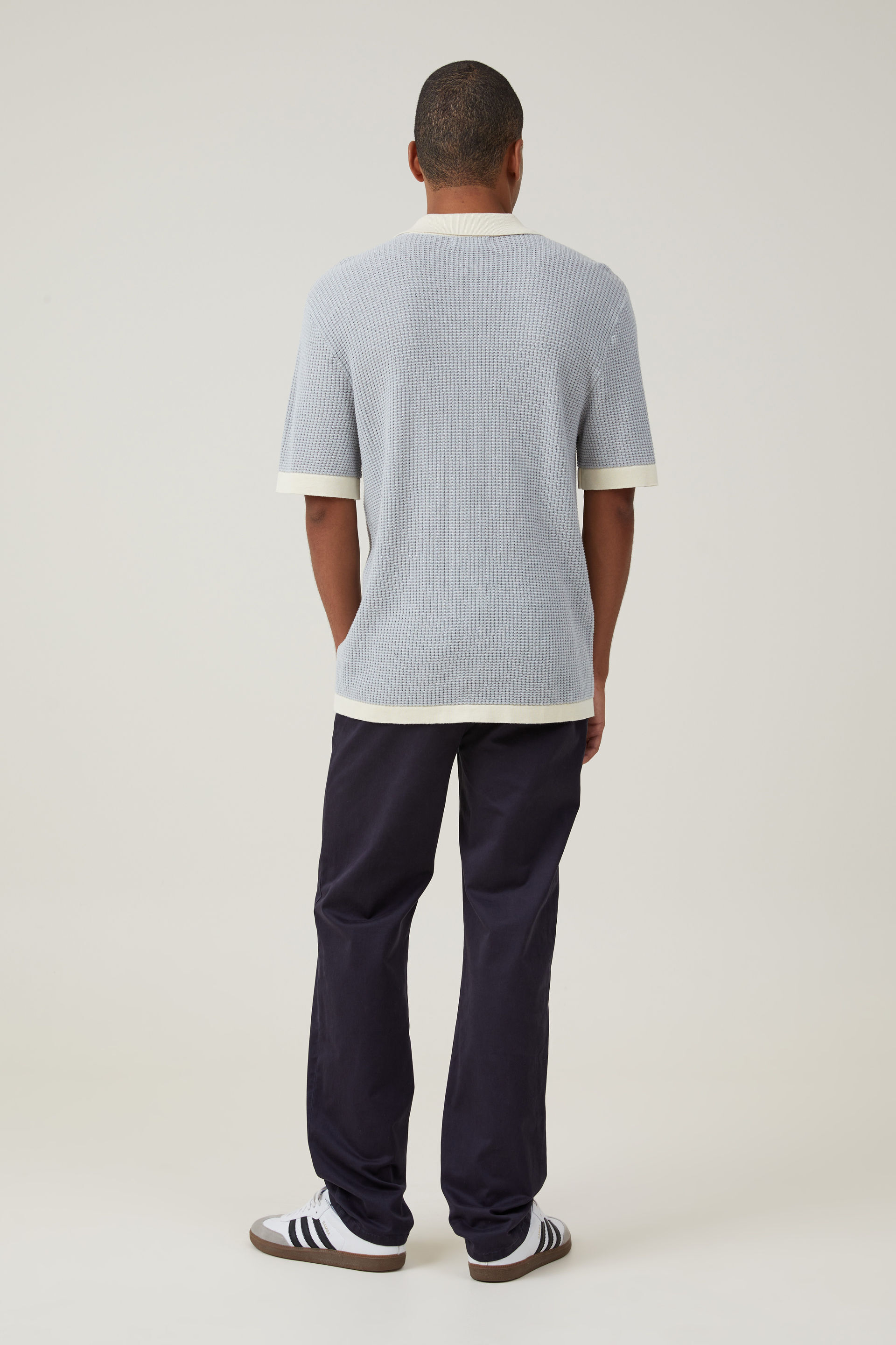 5625-regular-straight-chino-navy-1.jpg