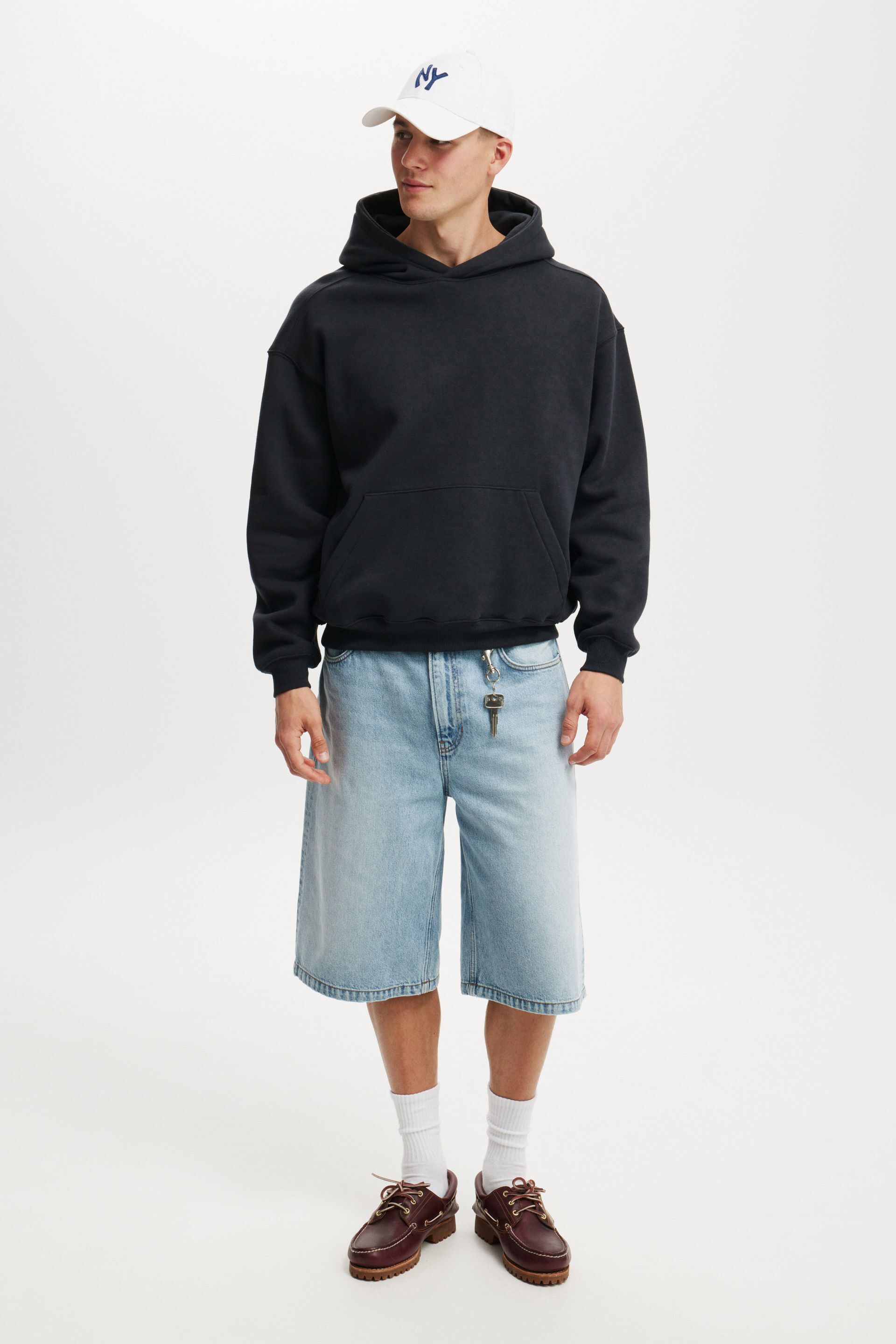 6003-box-fit-hoodie-washed-black-1.jpg