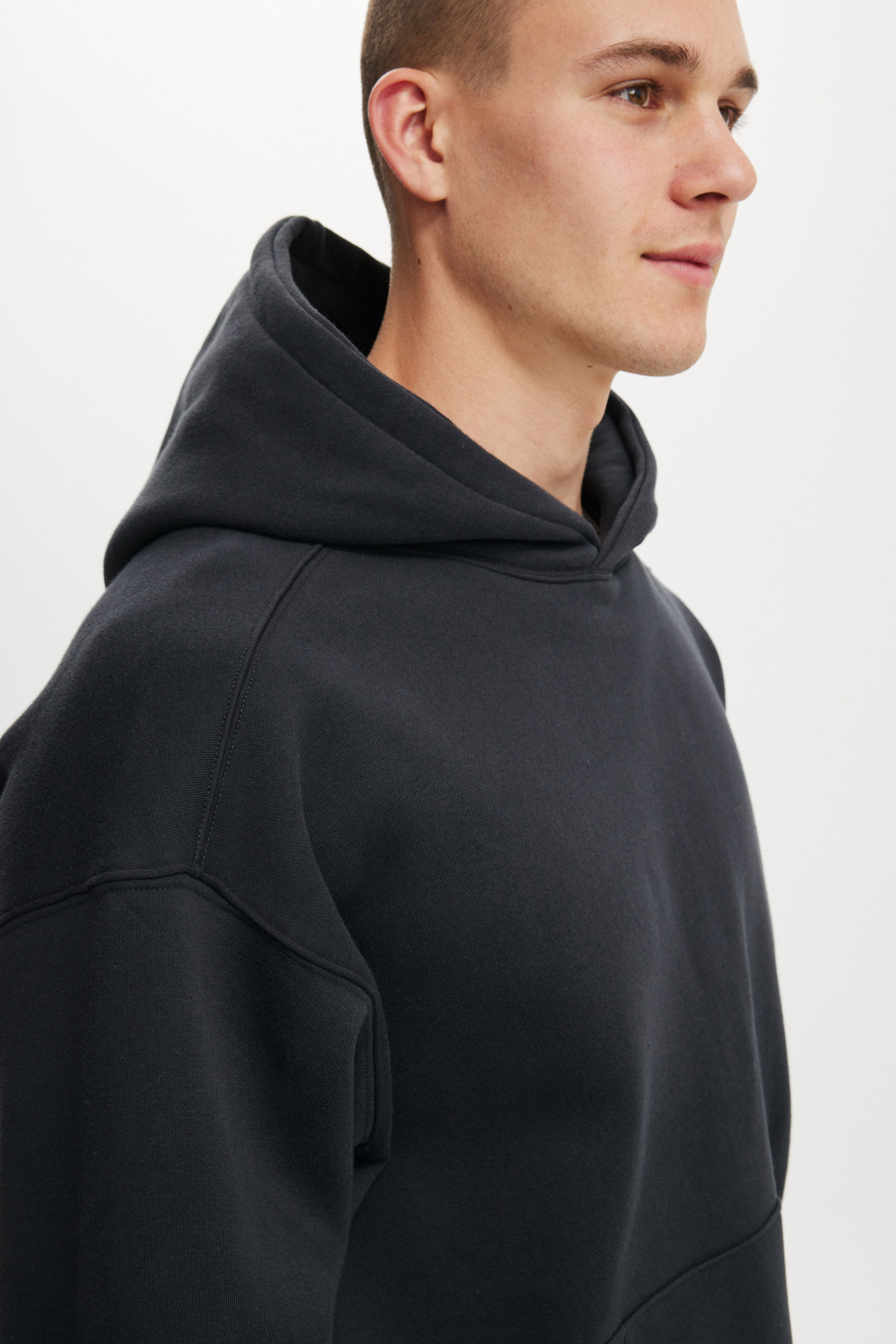 6003-box-fit-hoodie-washed-black-1.jpg