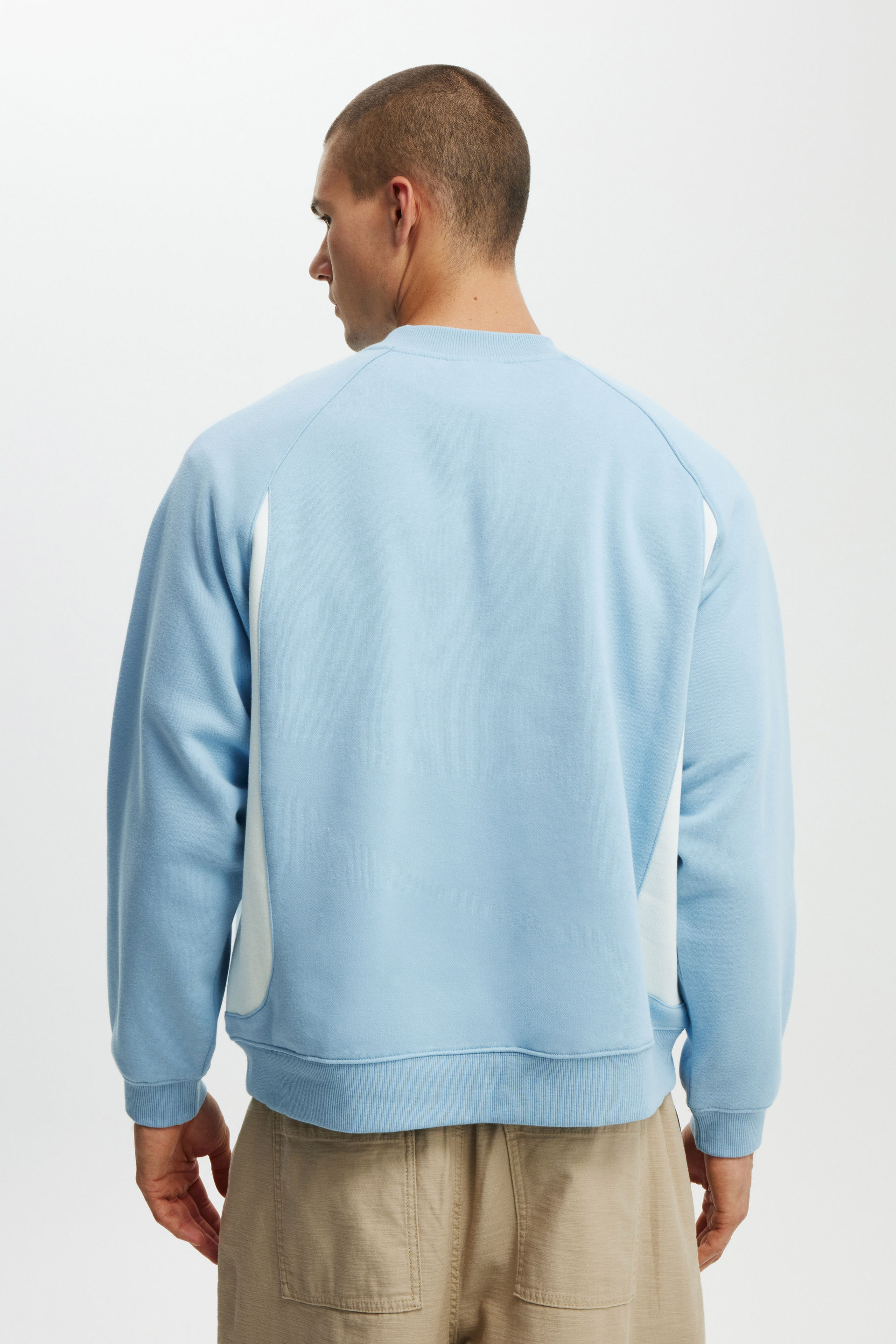6021-box-fit-graphic-crew-sweater-pearl-blue-ice-melt-49crc-1.jpg