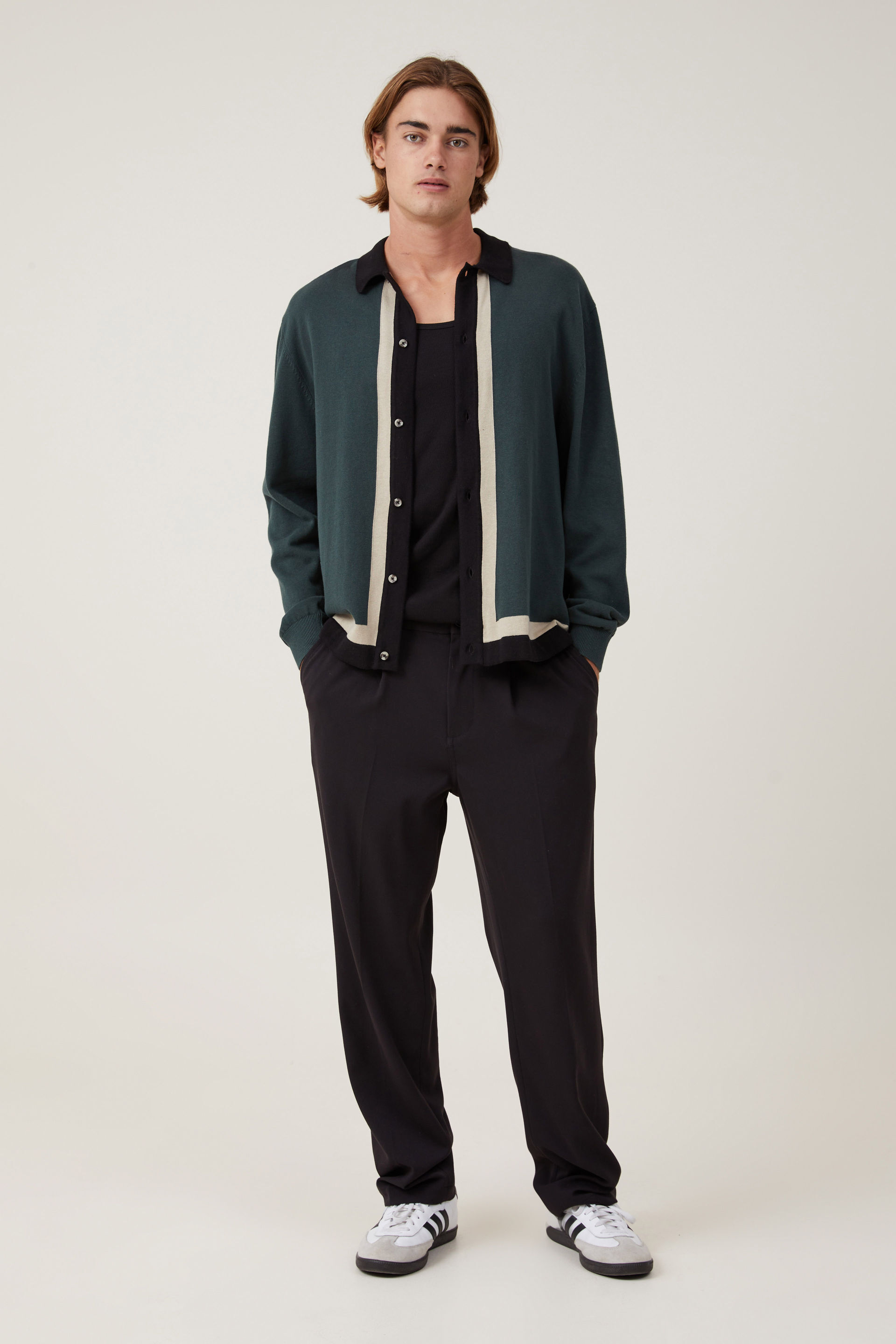 Relaxed Pleated Pant black