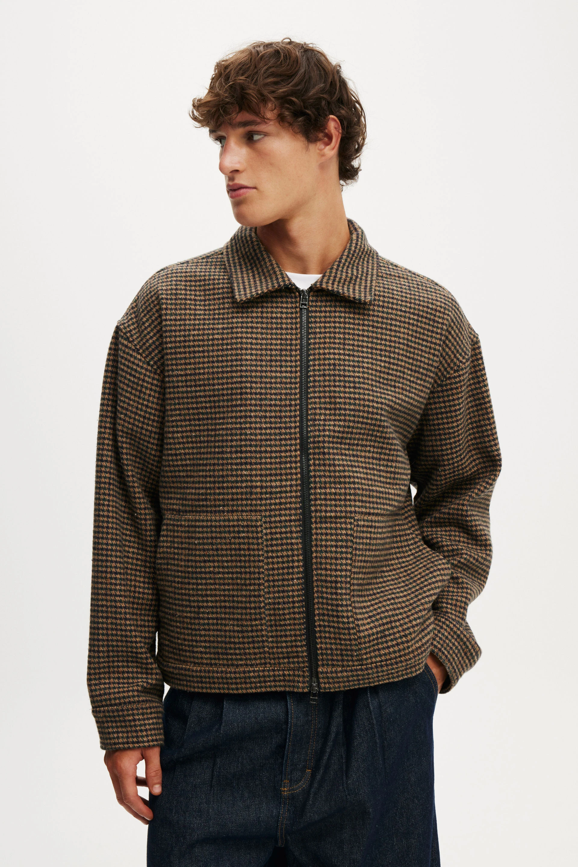 6130-harrington-jacket-houndstooth-check-1.webp
