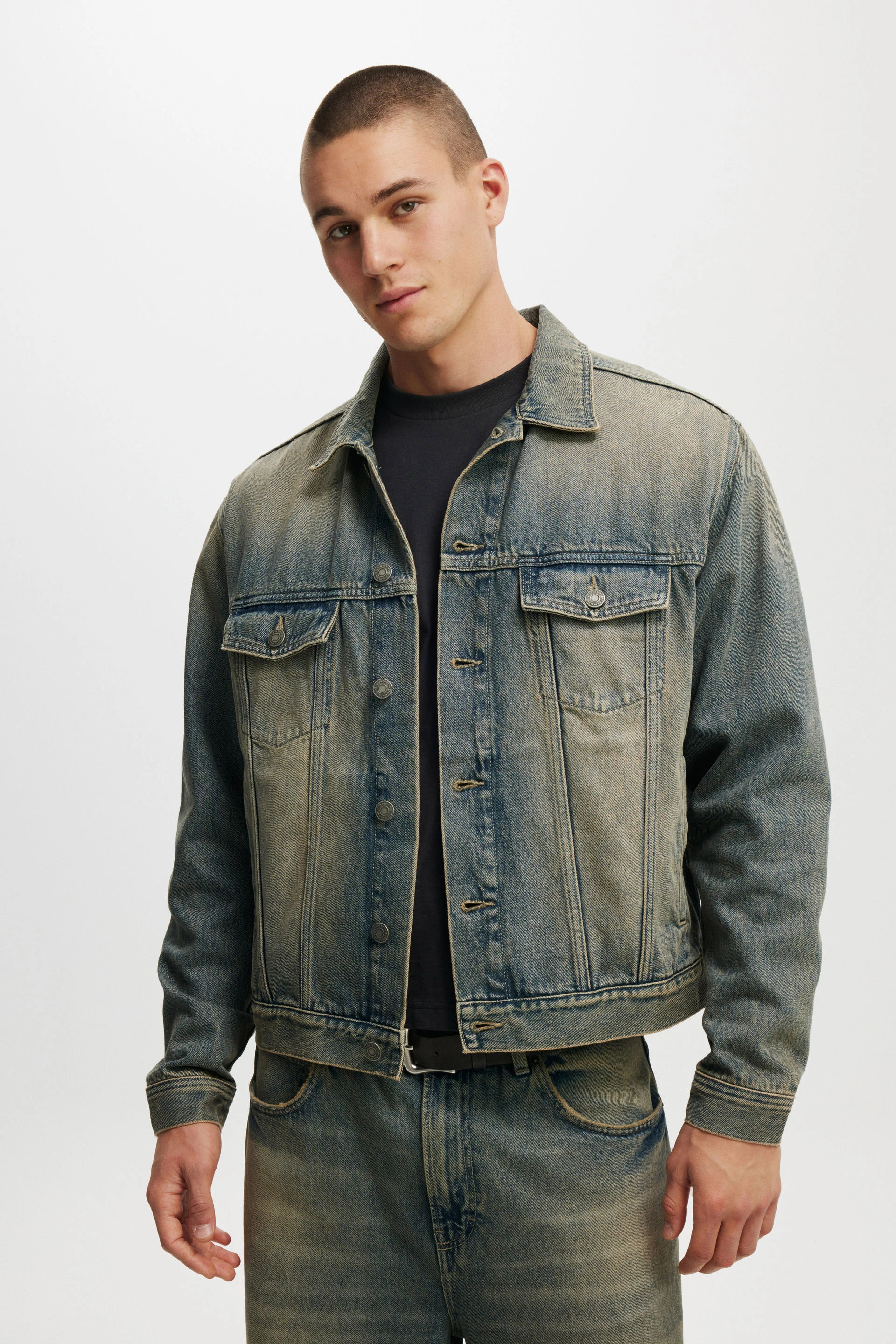 6300-oversized-trucker-jacket-sandstorm-blue-1.webp