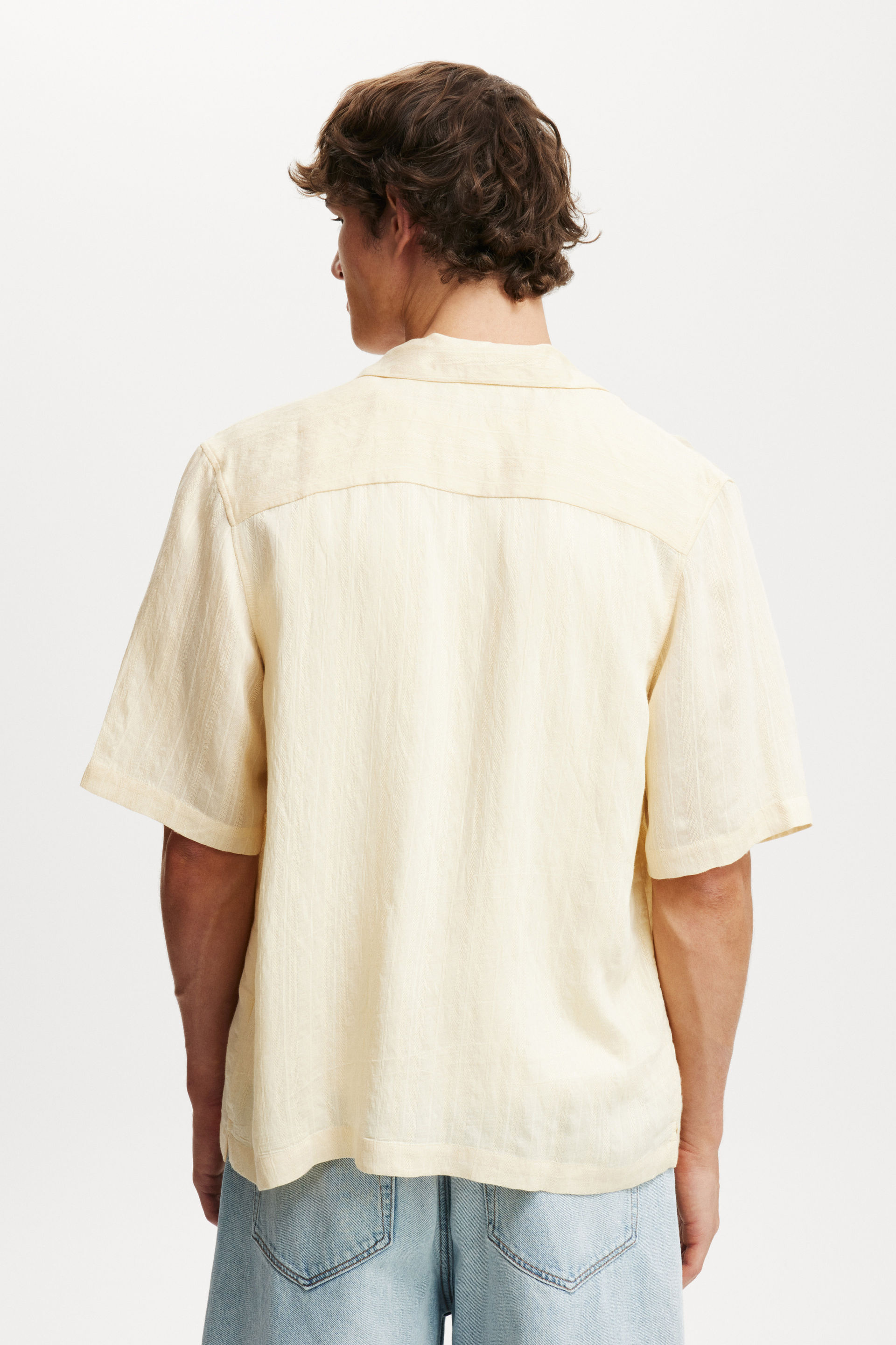 6465-box-fit-short-sleeve-shirt-summer-yellow-dobby-1.jpg