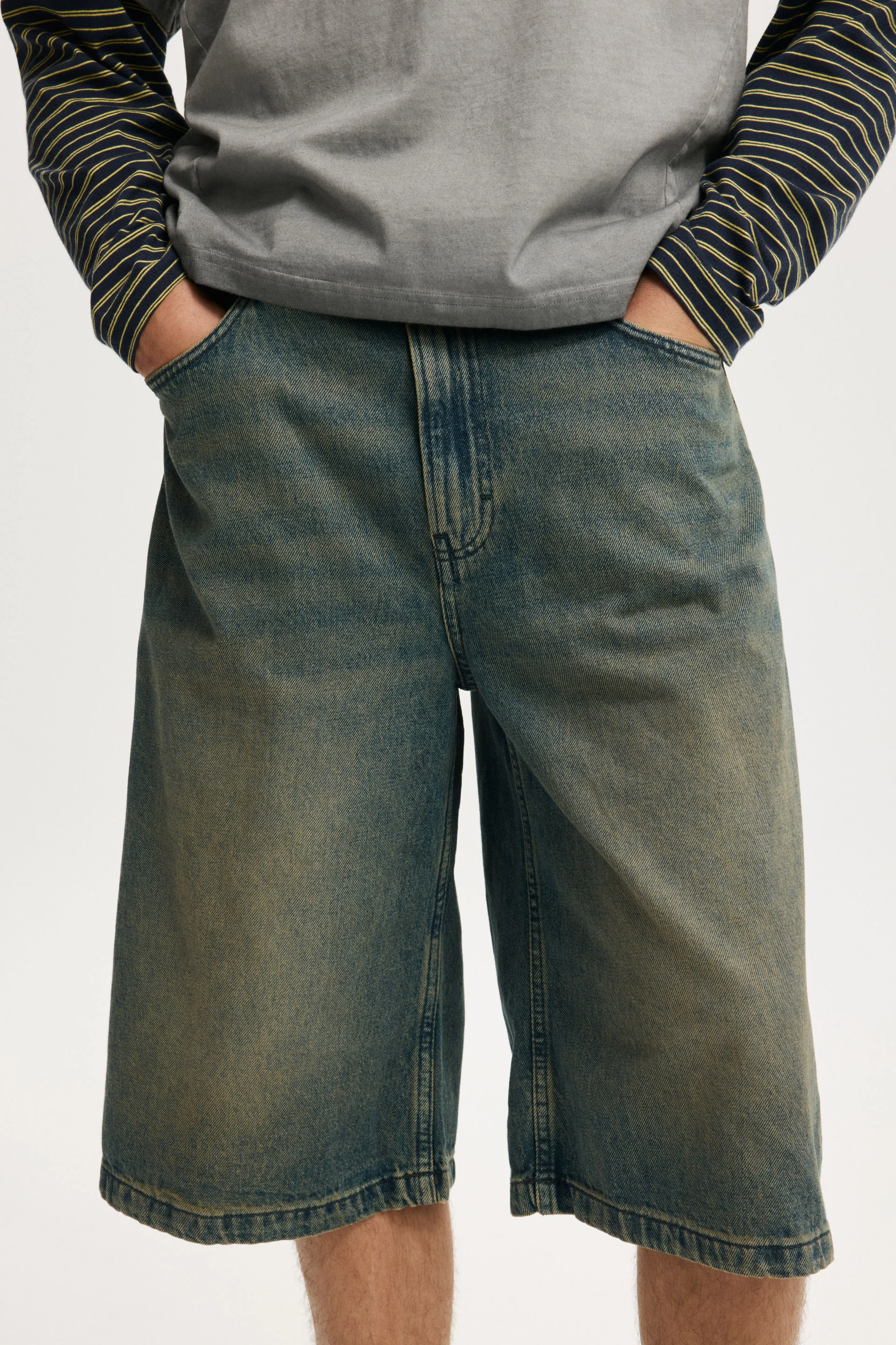 6571-super-baggy-jort-y2k-washed-blue-1.jpg