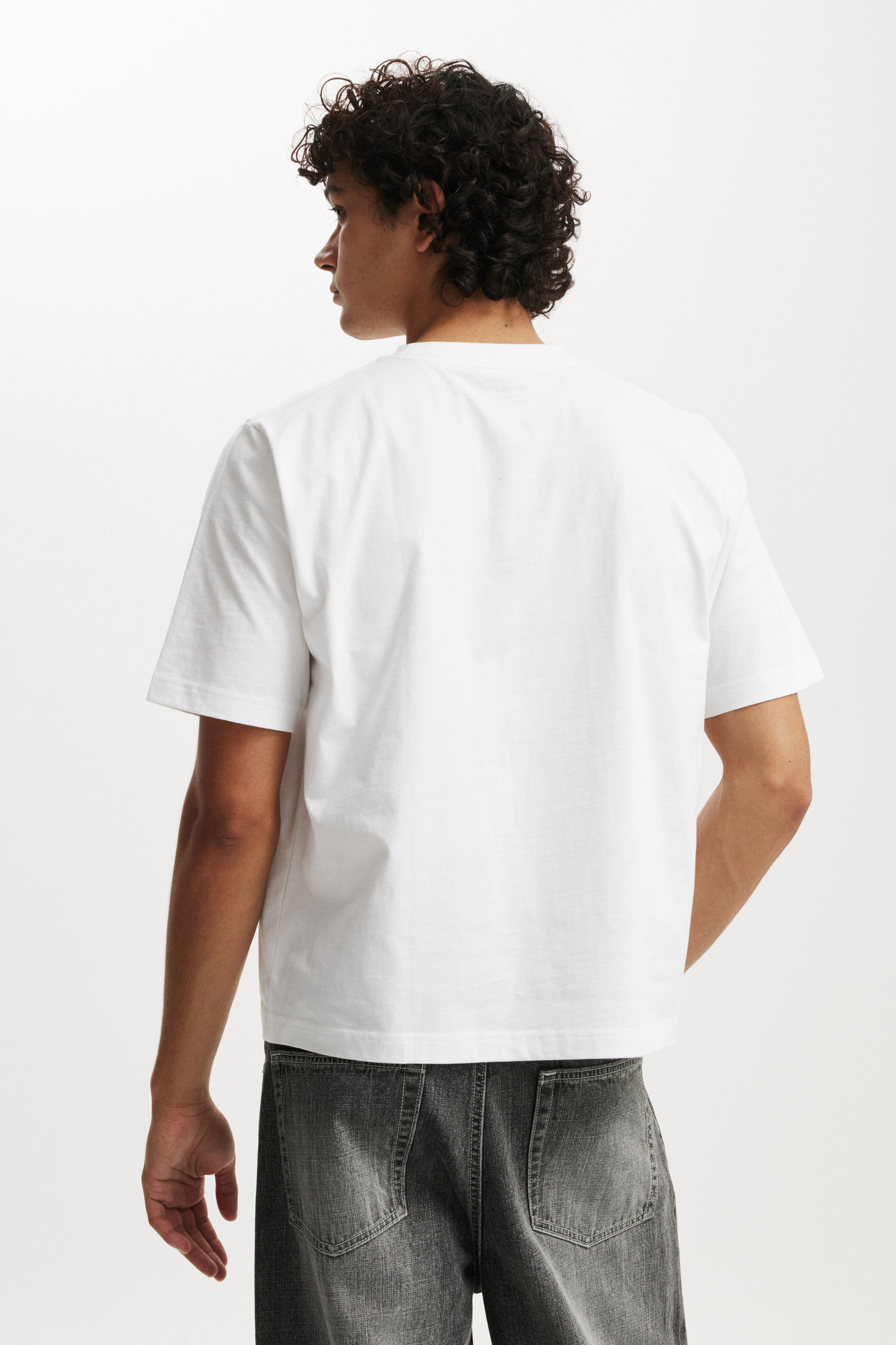 6915-cropped-fit-t-shirt-white-1.jpg