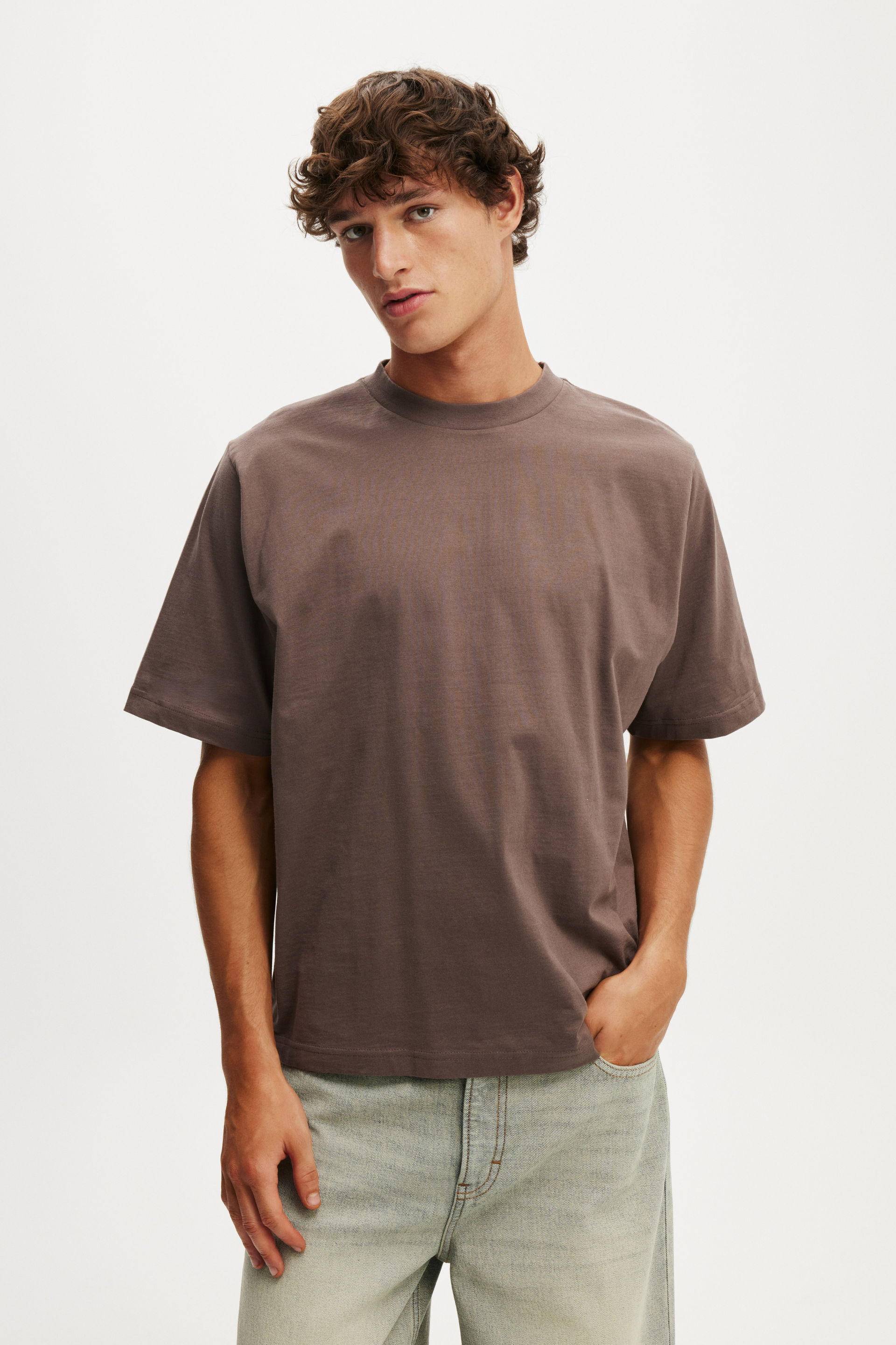 Cropped Fit T-Shirt washed chocolate