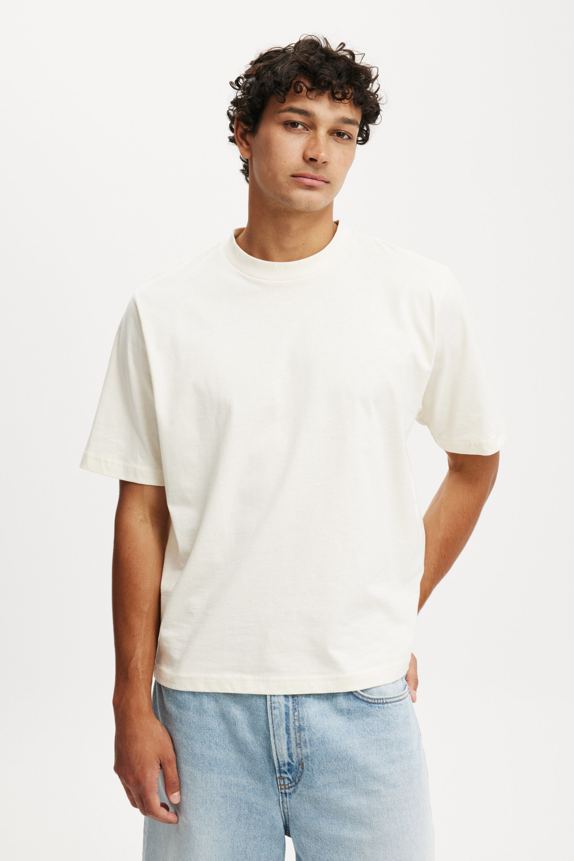 Cropped Fit T-Shirt cream puff