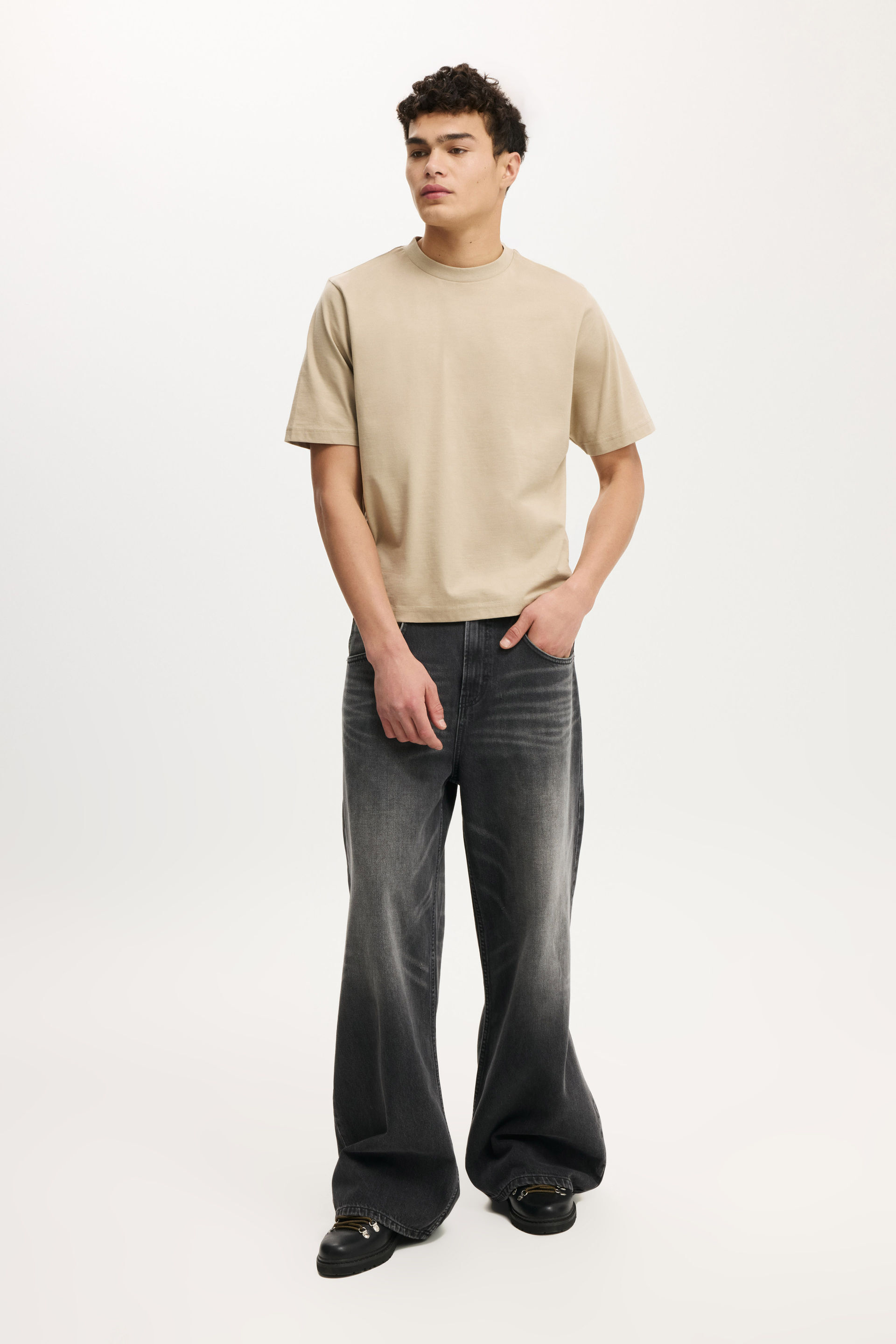 7215-cropped-fit-t-shirt-gravel-stone-1.jpg