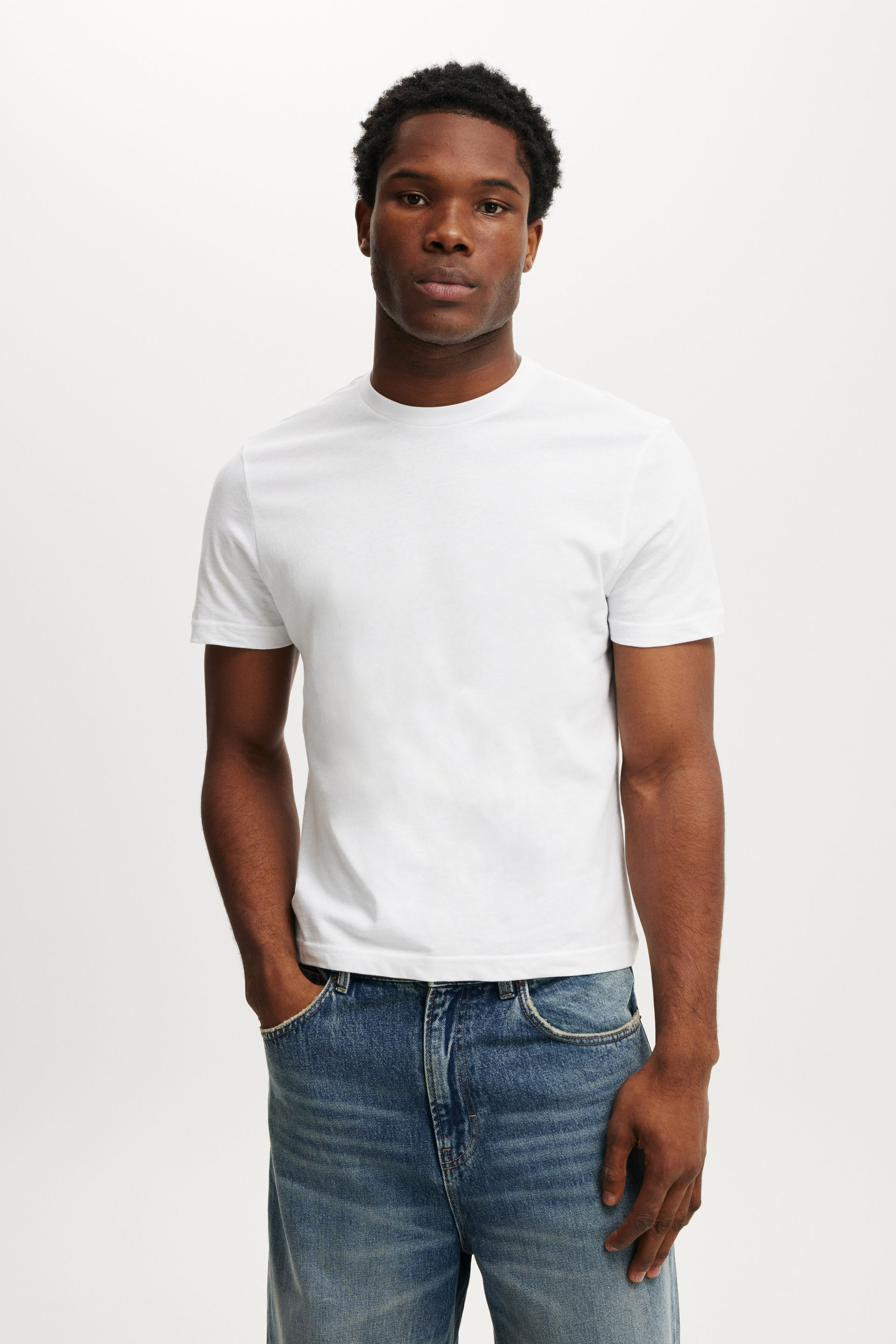Slim Fit T-Shirt white 1 7370-slim-fit-t-shirt-white-1.jpg