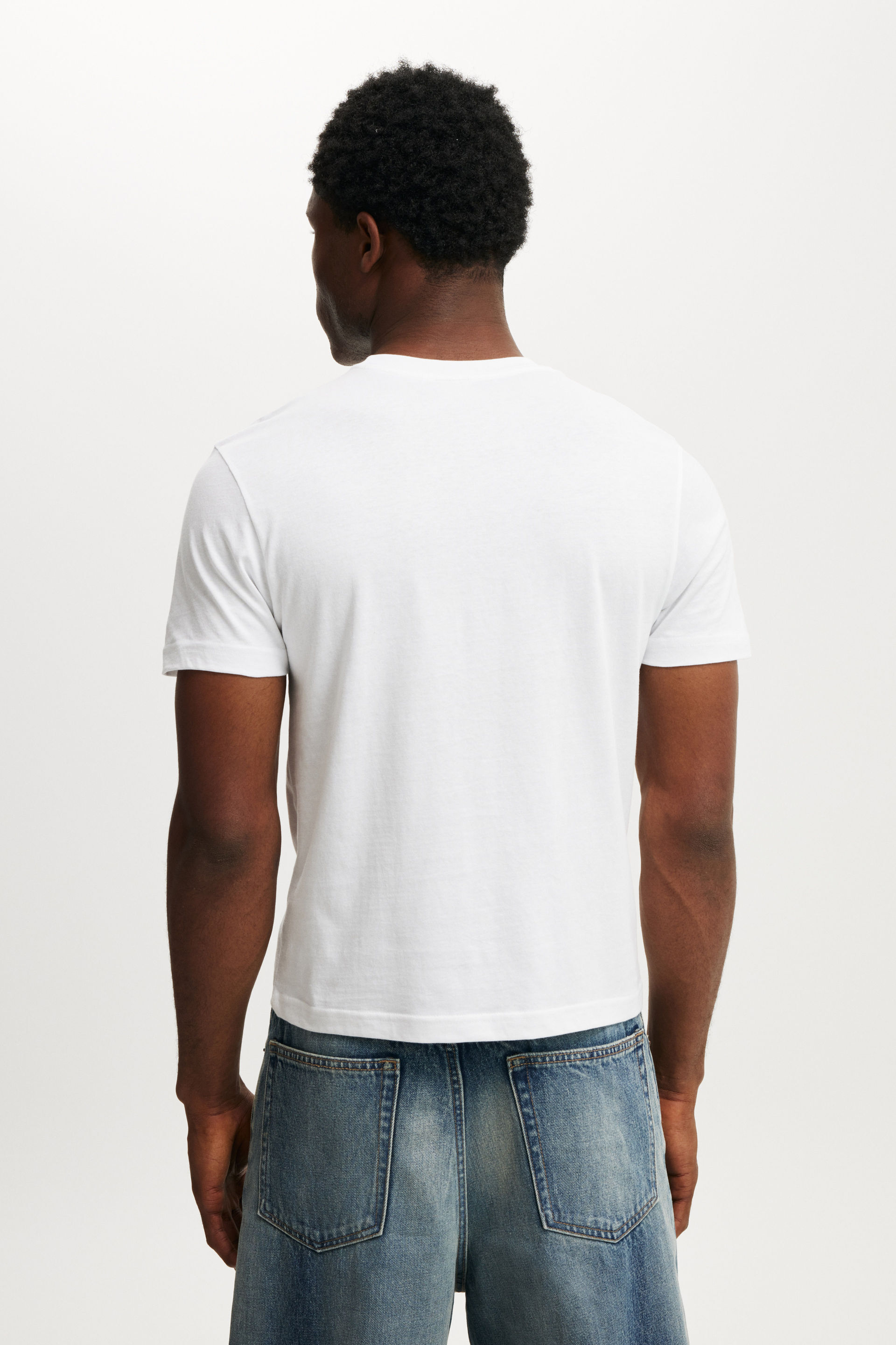7370-slim-fit-t-shirt-white-1.jpg