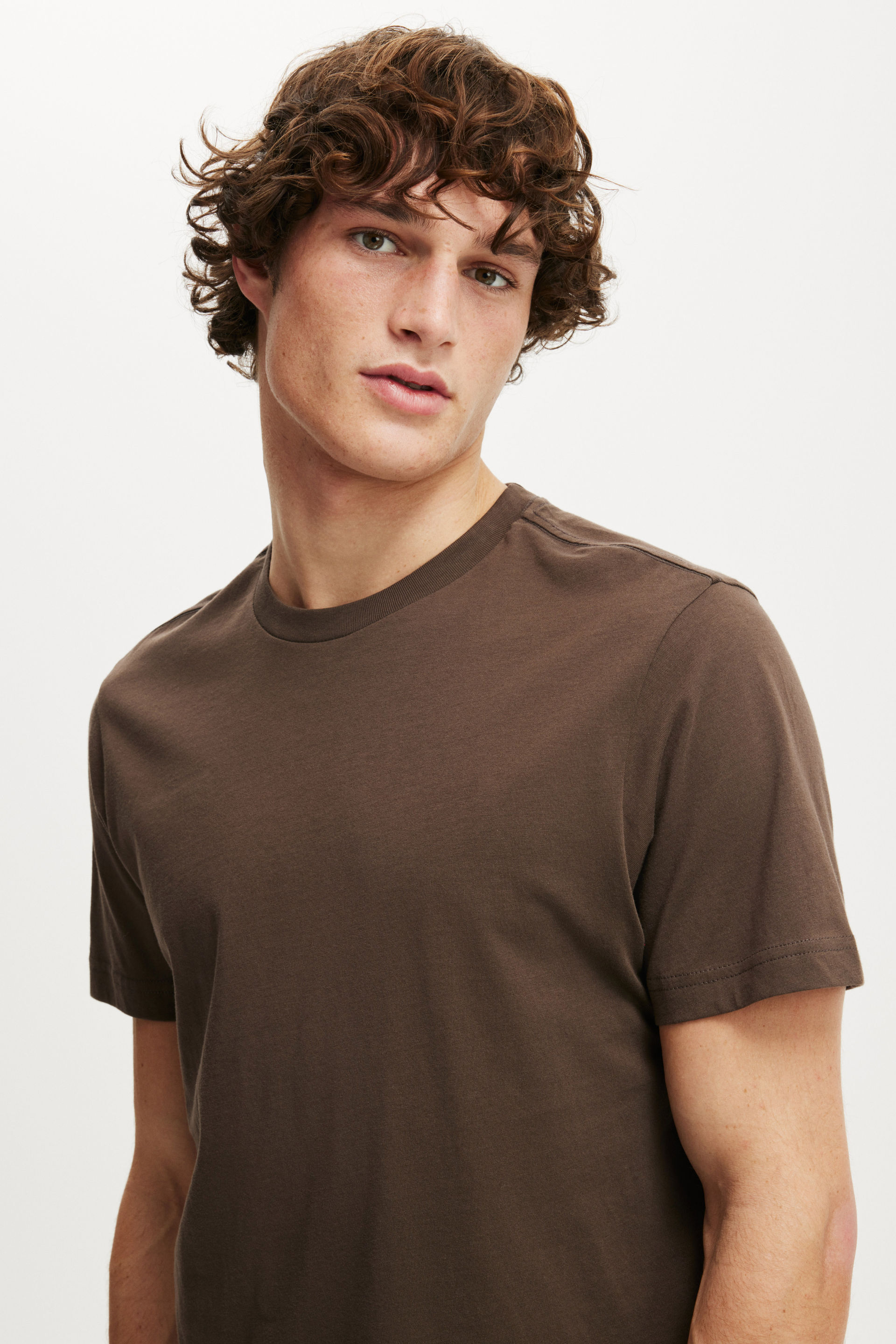 7386-slim-fit-t-shirt-ashen-brown-1.jpg