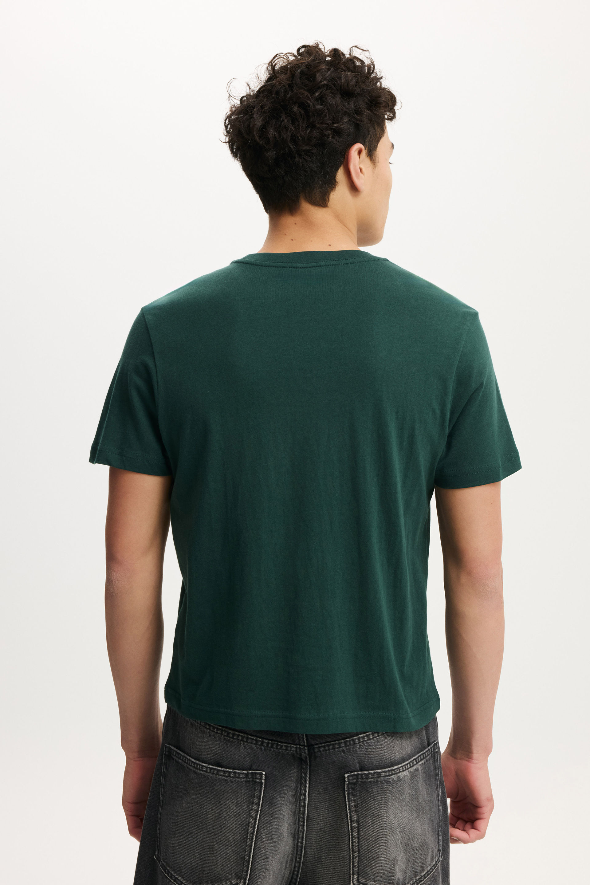7394-slim-fit-t-shirt-pineneedle-green-1.jpg