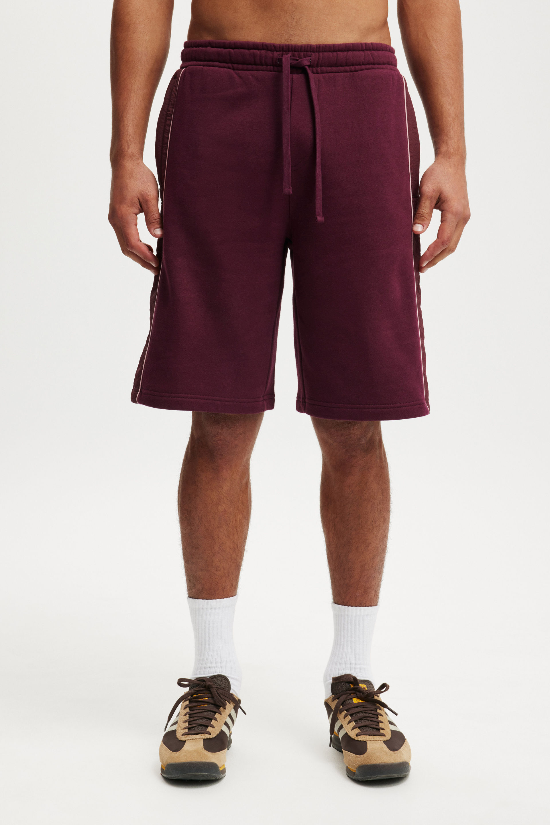 7458-super-baggy-fleece-short-velvet-plum-burgundy-1.jpg