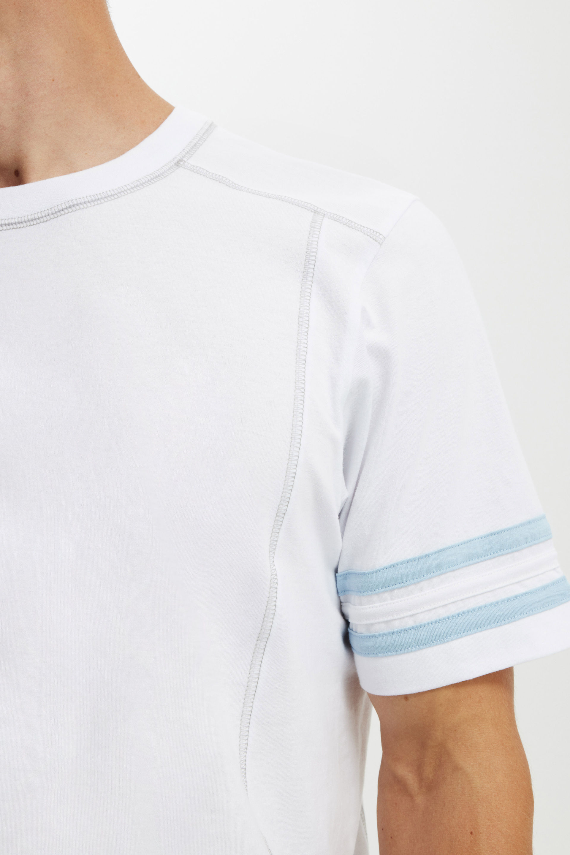 7531-cropped-fit-panel-t-shirt-white-1.jpg