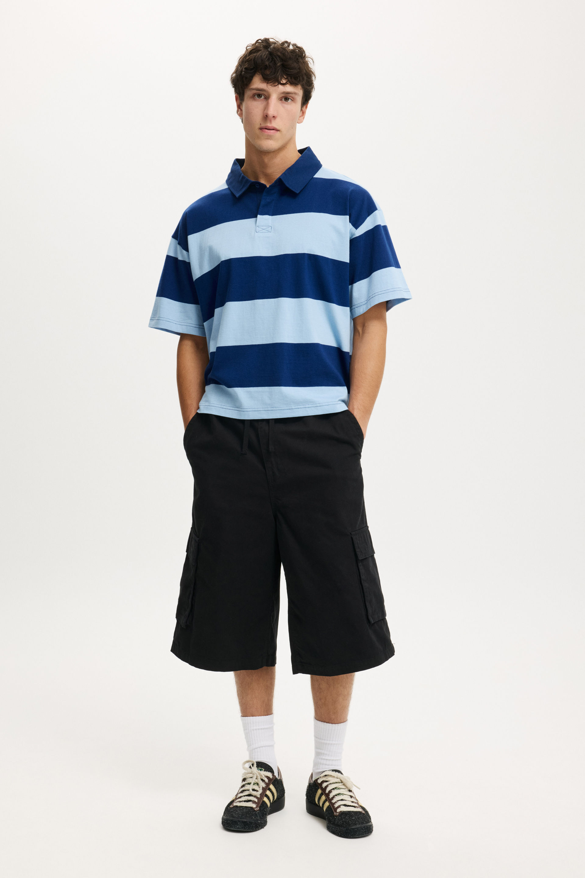 Super Baggy Cargo Short washed black