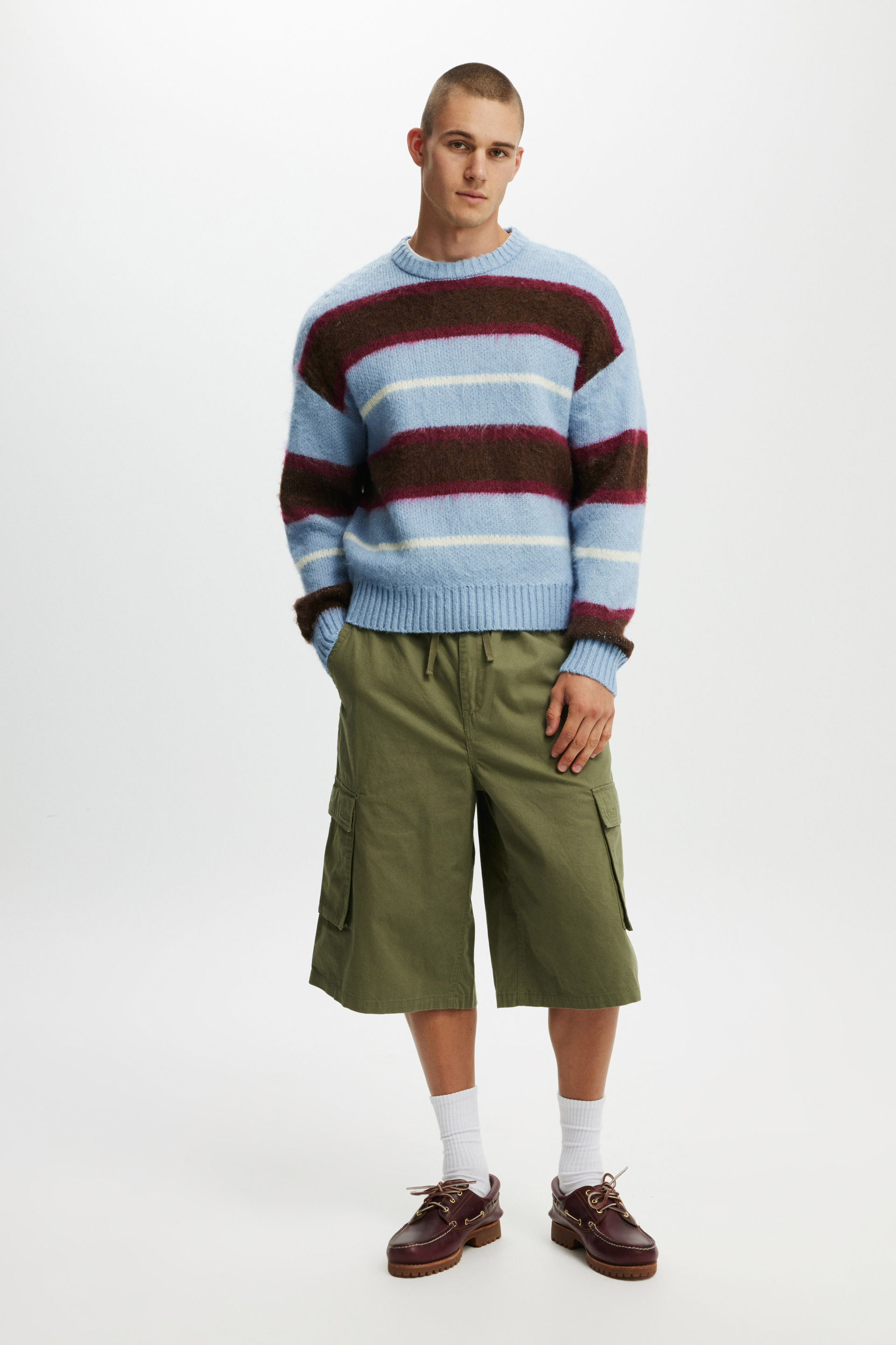 7640-super-baggy-cargo-short-military-1.jpg