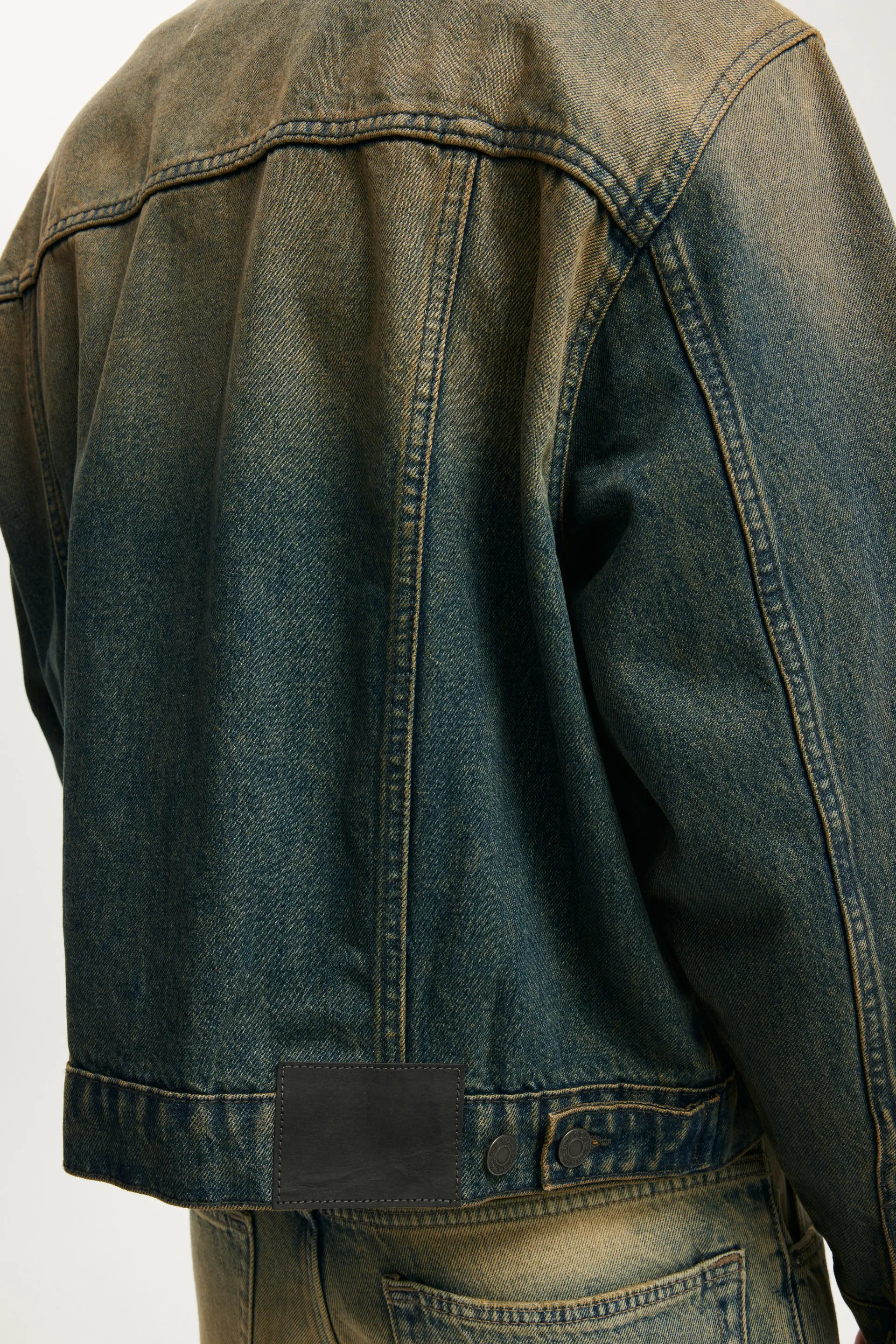 7662-denim-trucker-jacket-y2k-washed-blue-1.jpg