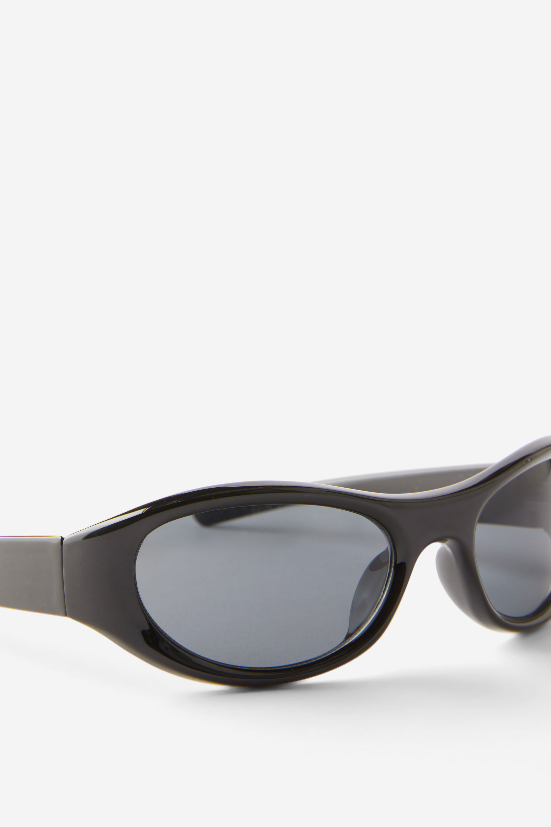 7766-drome-sunglasses-black-black-1.jpg