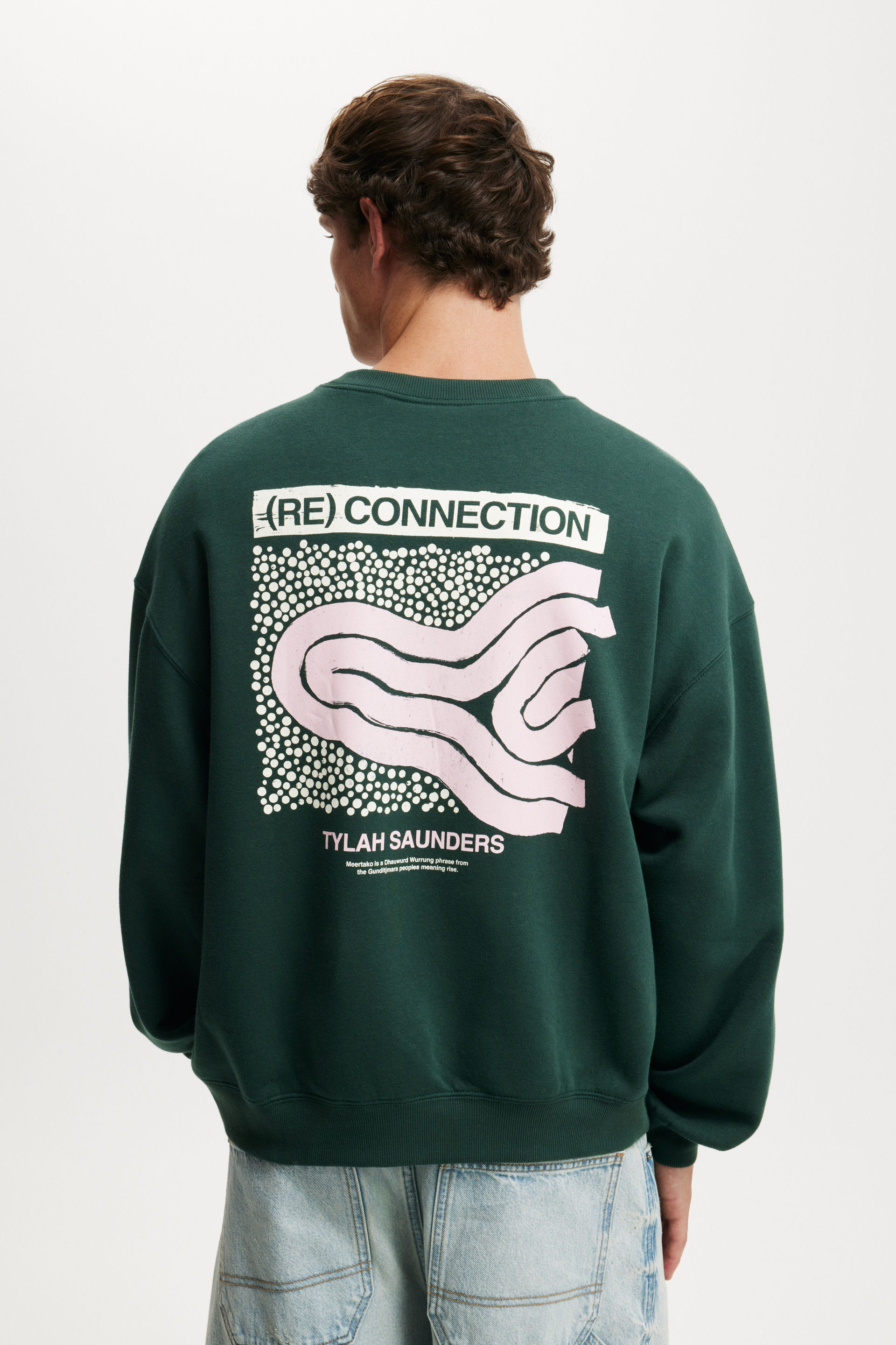 7774-tylah-saunders-box-fit-crew-sweater-lcn-bra-pineneedle-green-re-connection-1.jpg