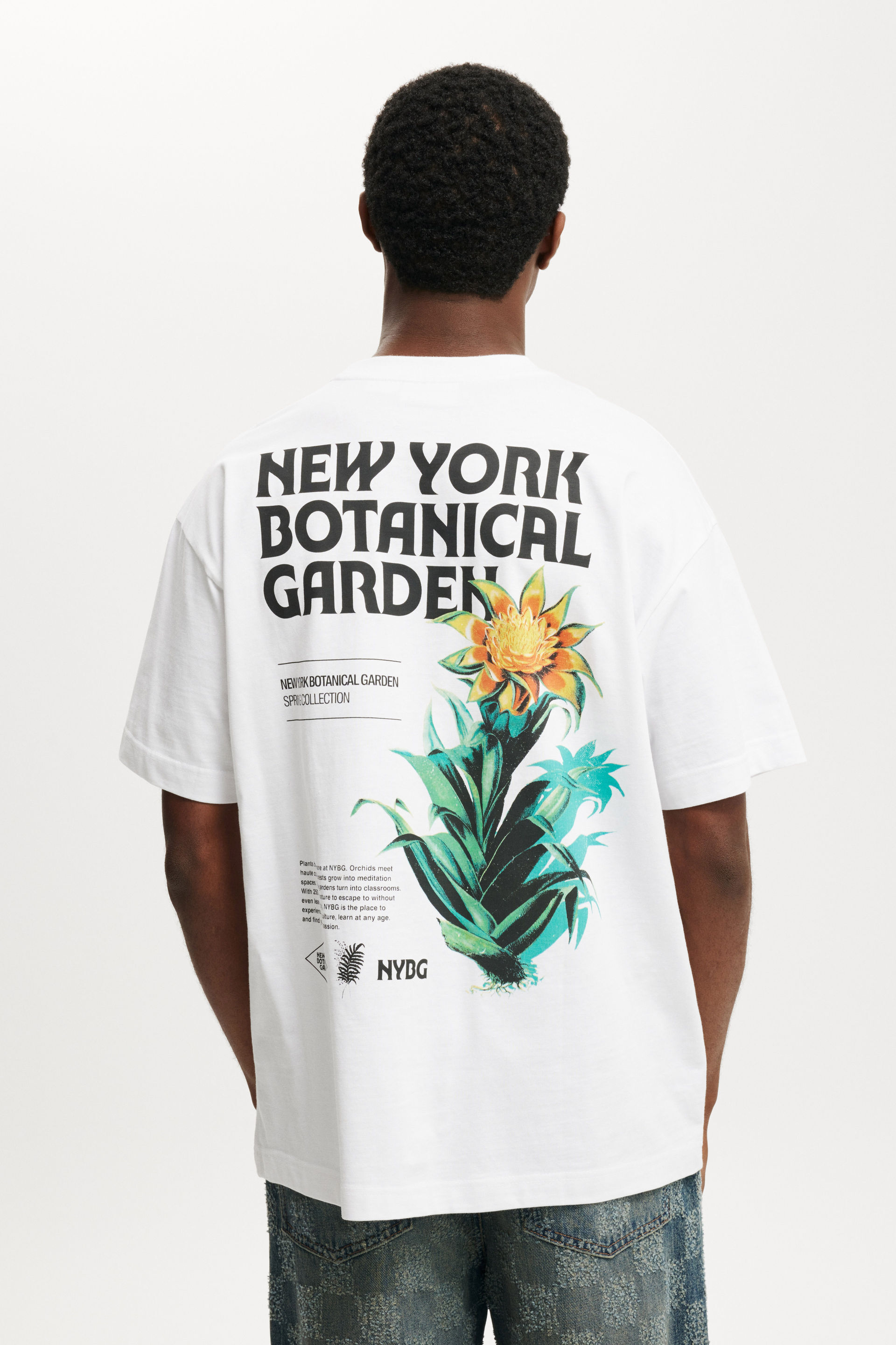 7786-new-york-botanical-garden-box-fit-t-shirt-lcn-nybg-white-nybg-bromeliad-1.jpg