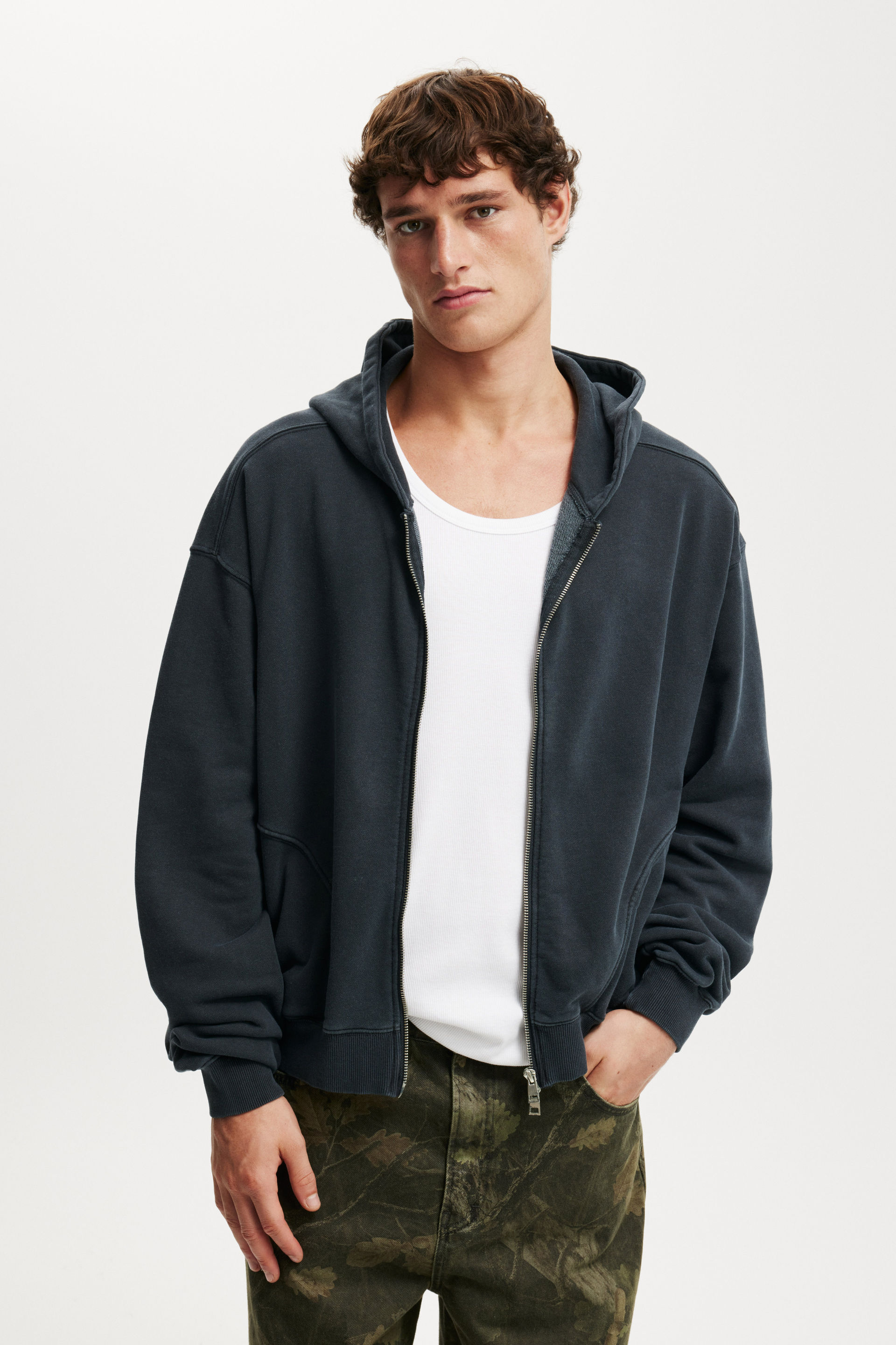 Cropped Zip Up Hoodie washed black 1 7882-cropped-zip-up-hoodie-washed-black-1.jpg