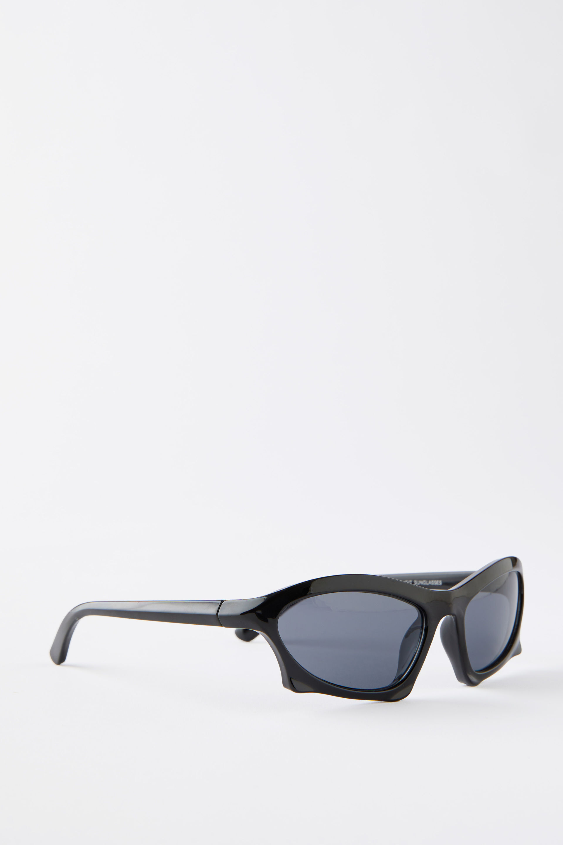 8497-explicit-sunglasses-black-black-1.jpg