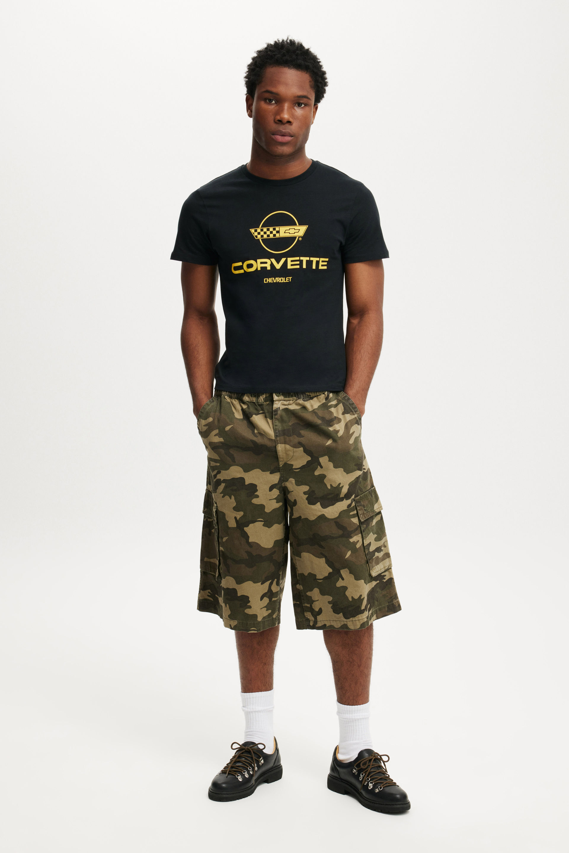 8617-baby-general-motors-t-shirt-lcn-gm-black-gm-corvette-1.jpg