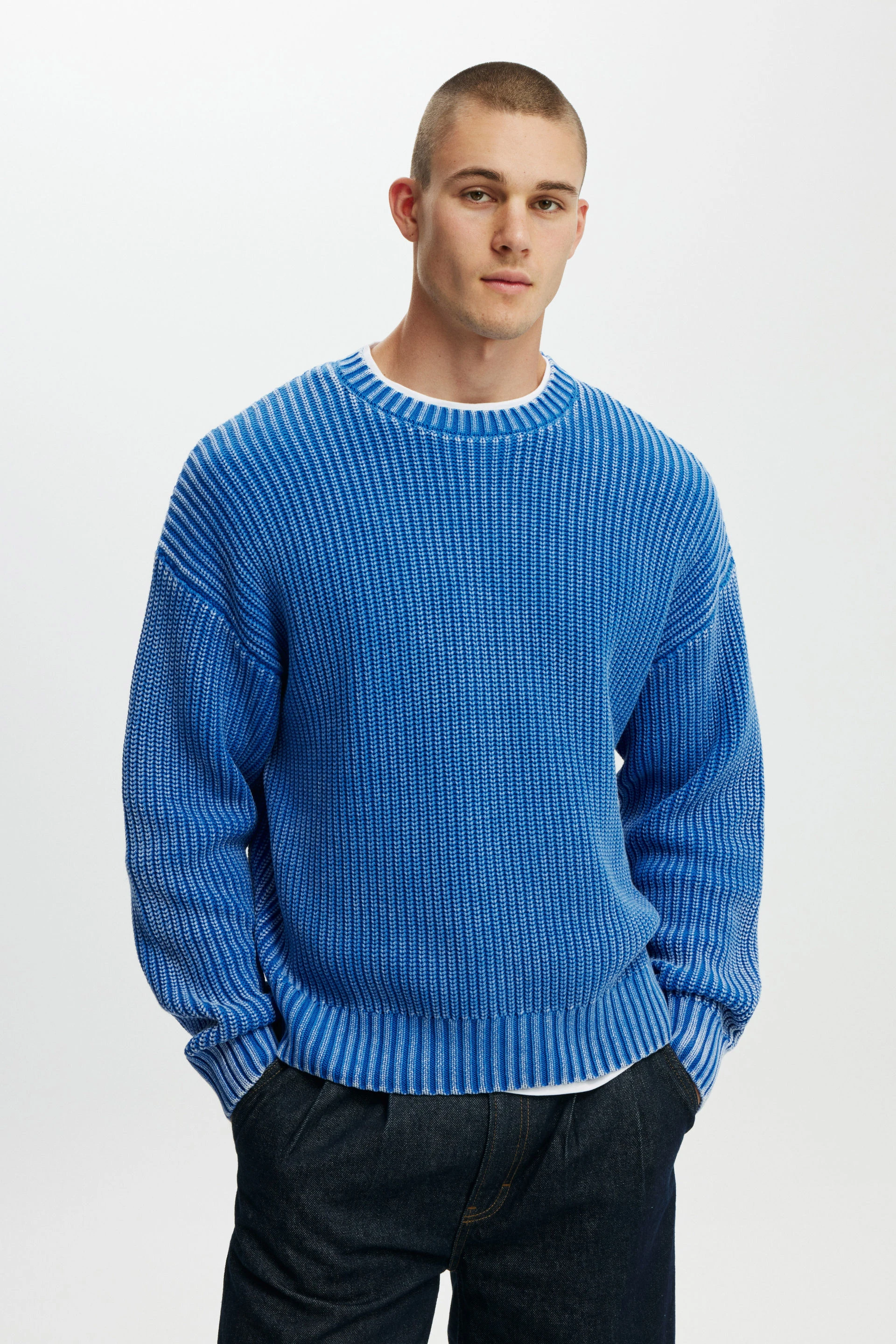 Washed Box Fit Crew Knit washed blue