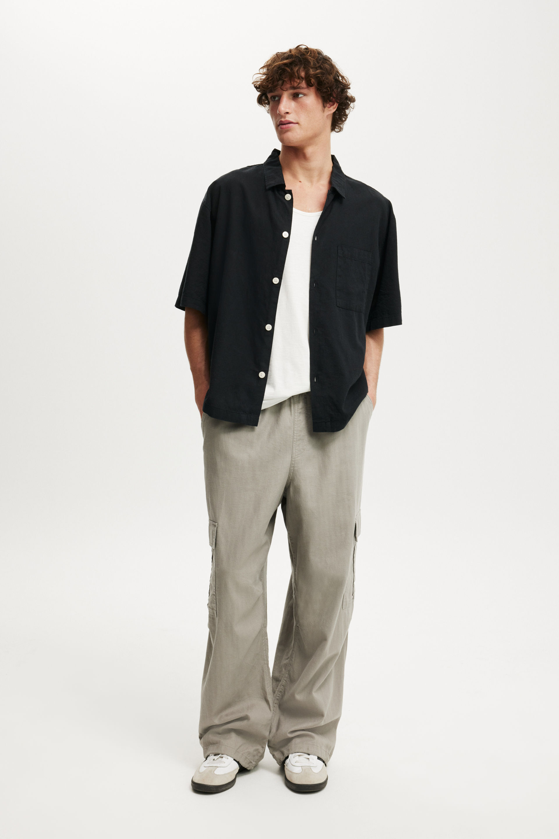 8757-eli-linen-blend-short-sleeve-shirt-textured-black-1.jpg
