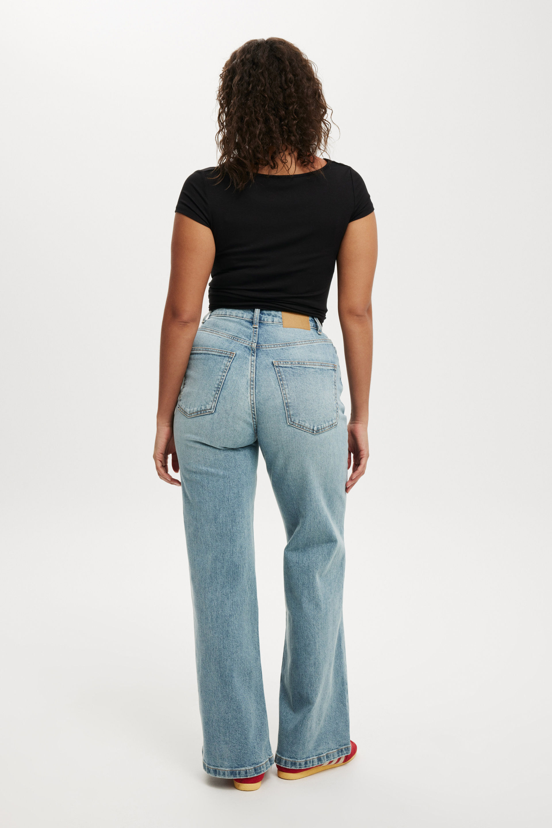 884-curvy-stretch-wide-jean-stone-blue-1.jpg