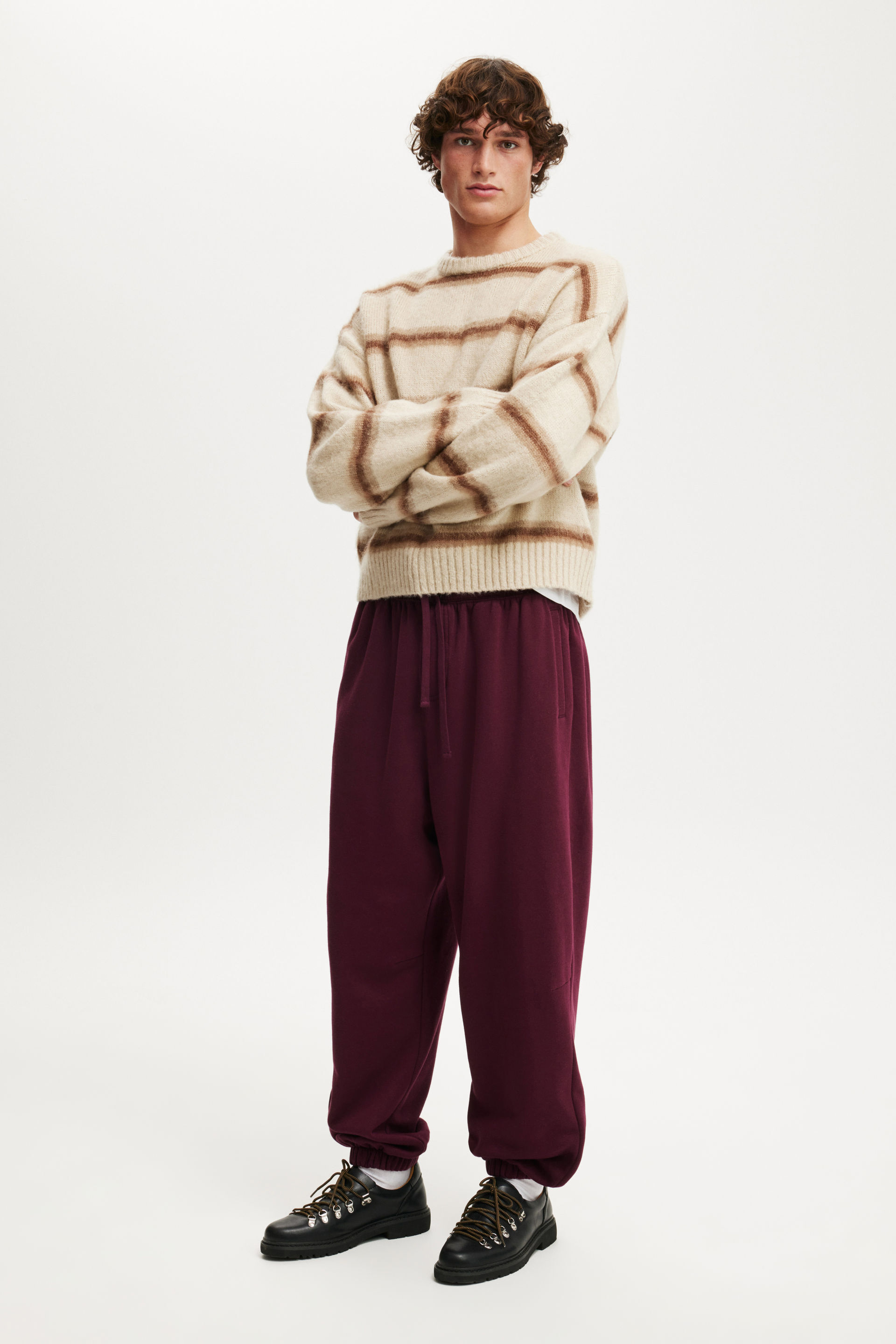 Super Baggy Cuffed Track Pant velvet plum