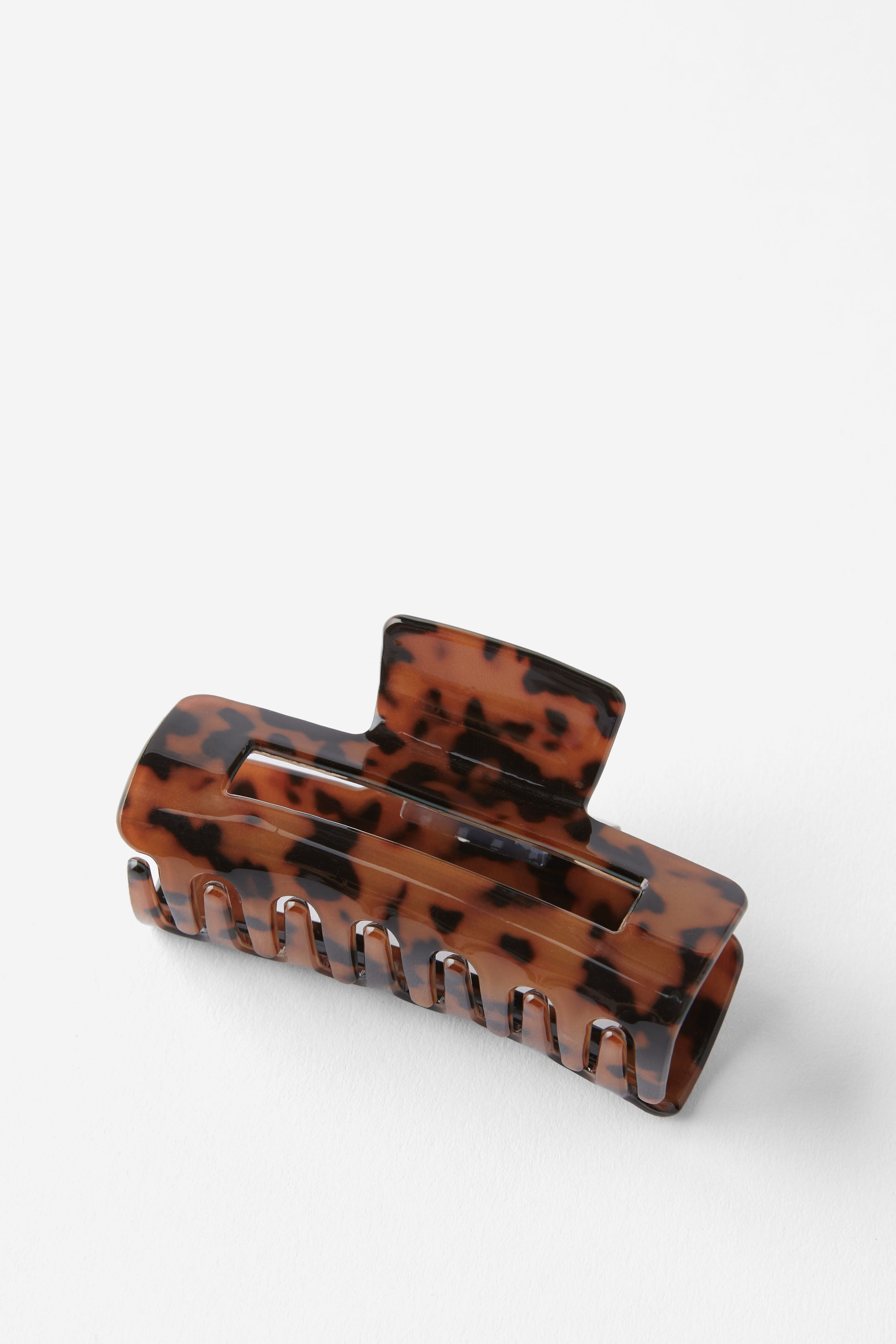 9011-amber-hair-claw-tortoise-shell-1.jpg