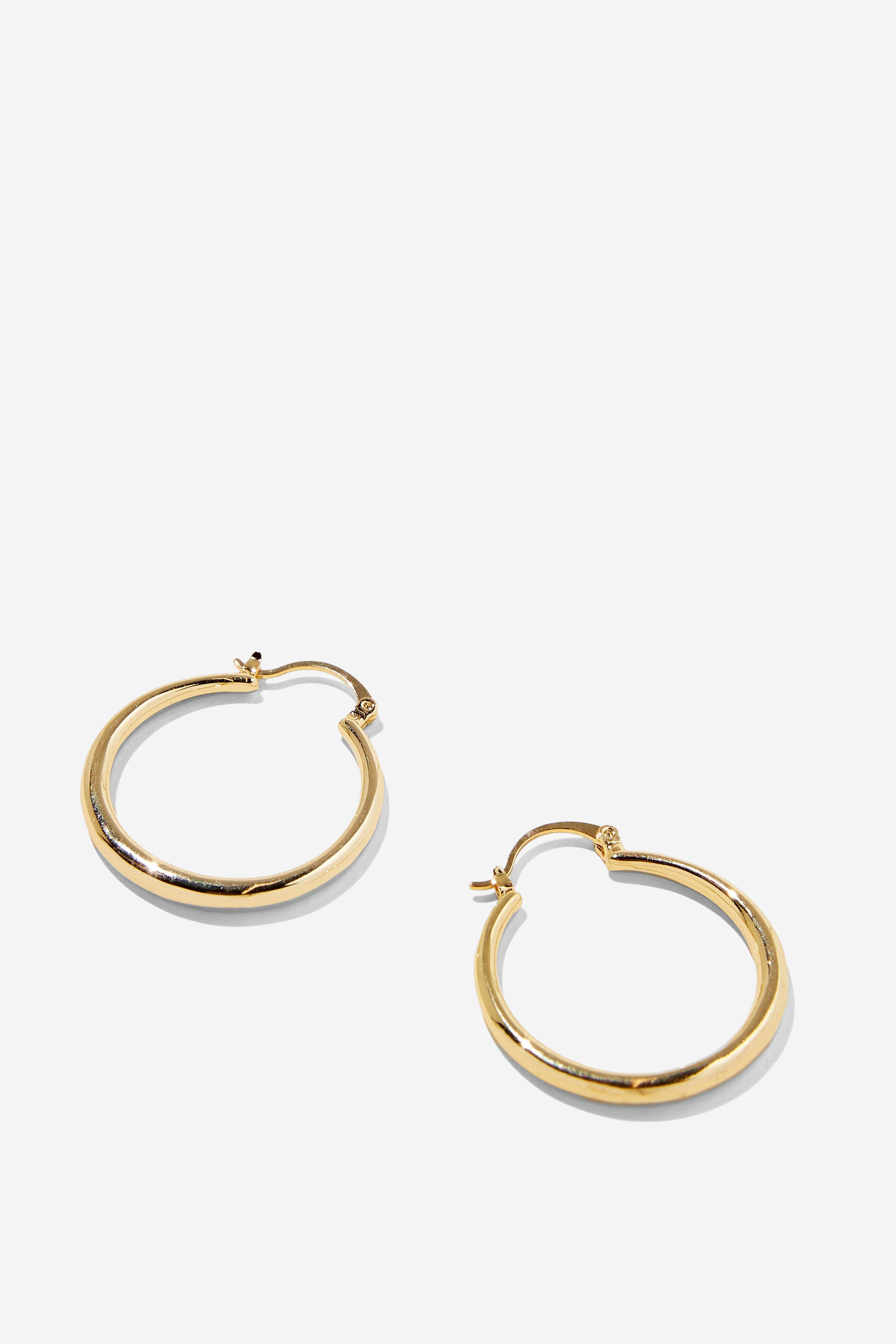 Large Hoop Earring up gold tubular