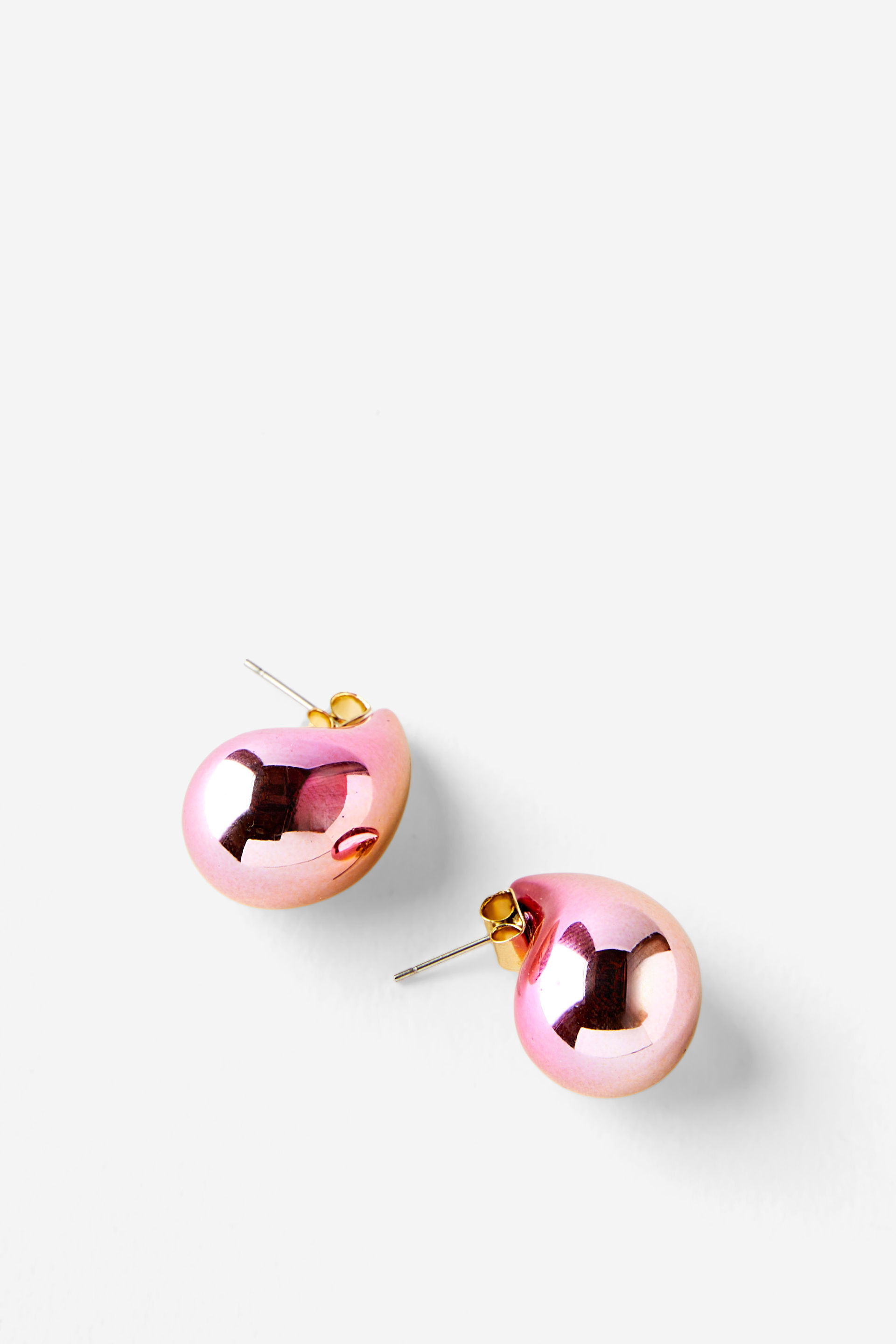 Small Charm Earring pink metallic teardrop