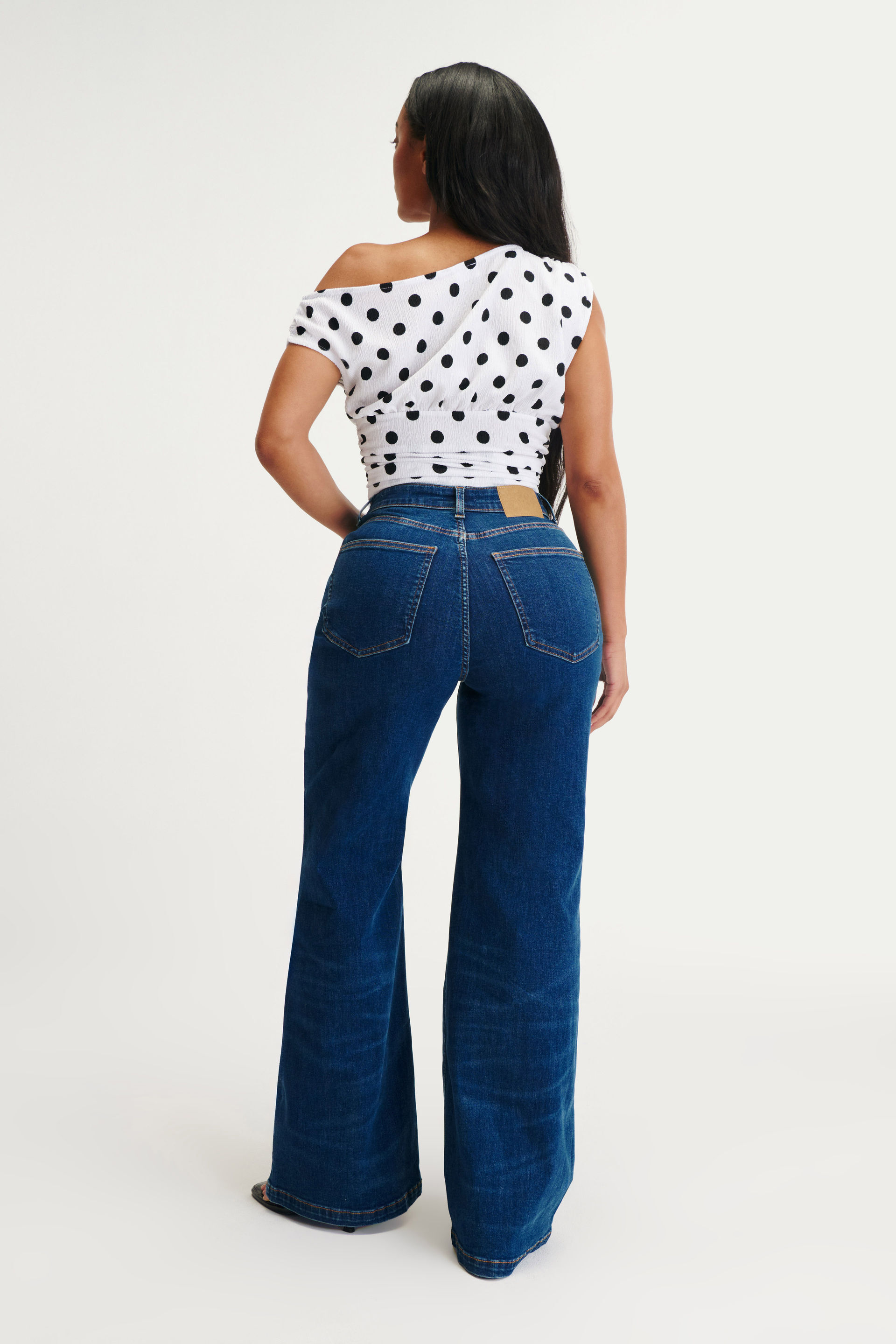 924-curvy-stretch-wide-jean-mandy-blue-1.jpg