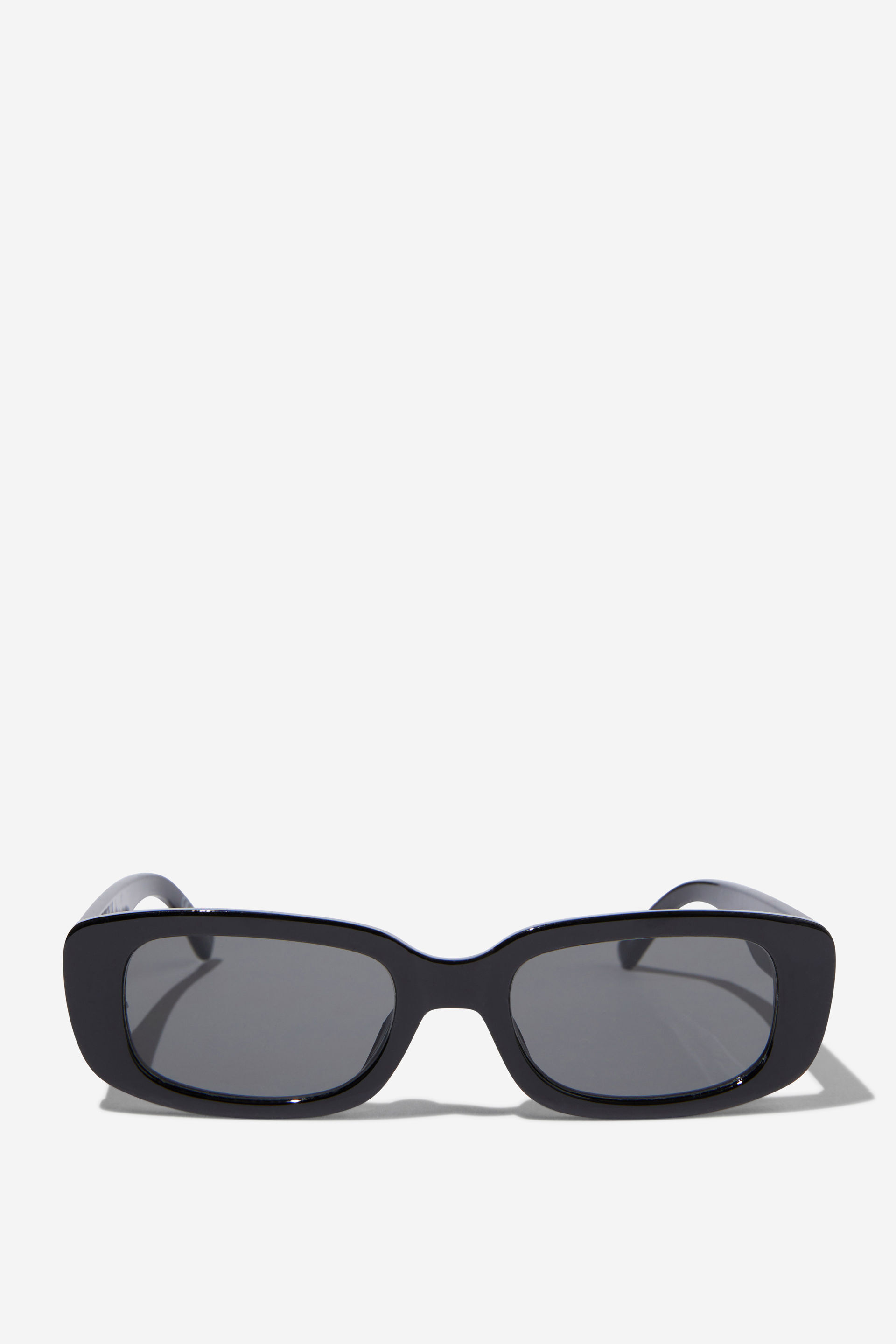 Abby Rectangle Sunglasses black