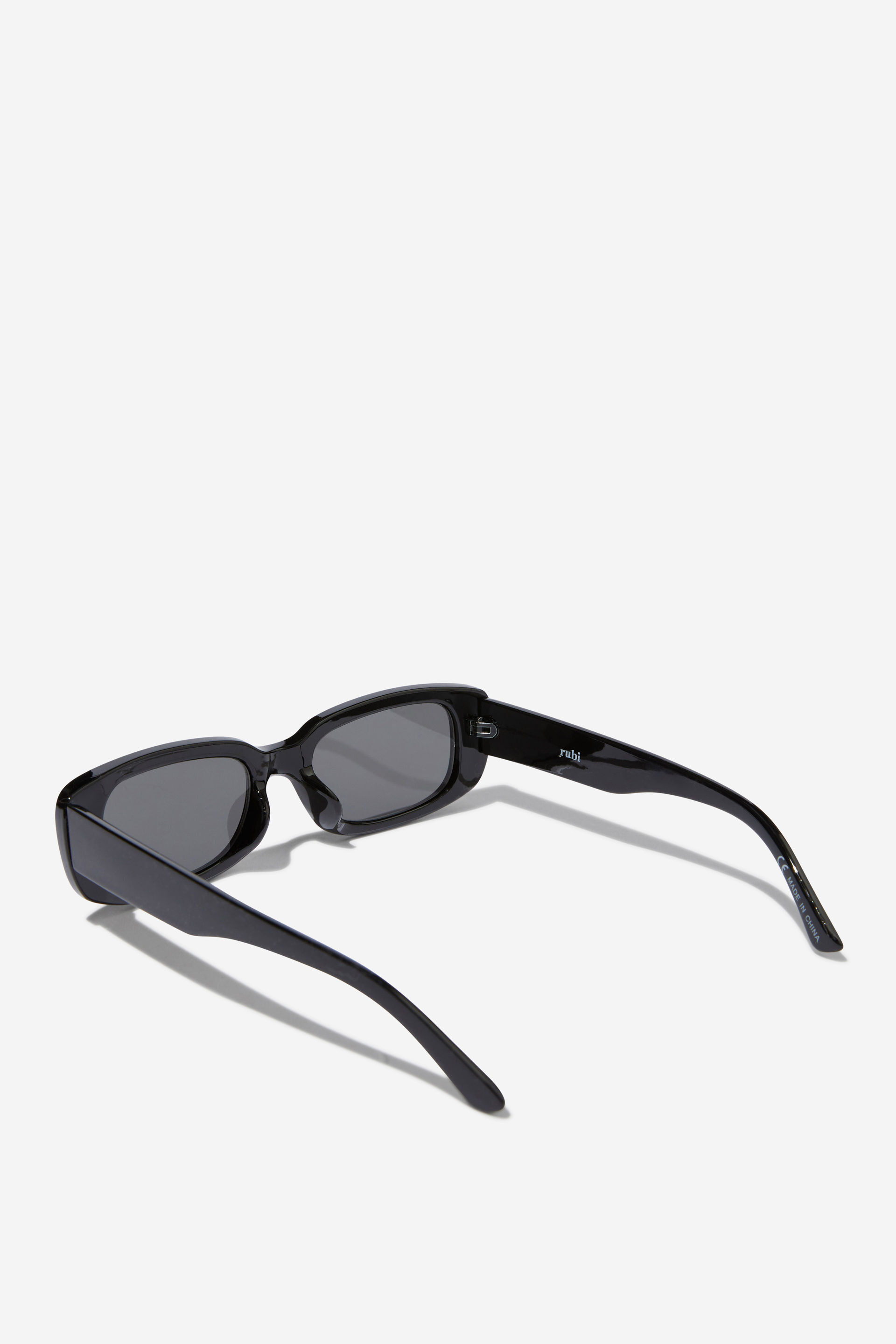 9357-abby-rectangle-sunglasses-black-1.jpg